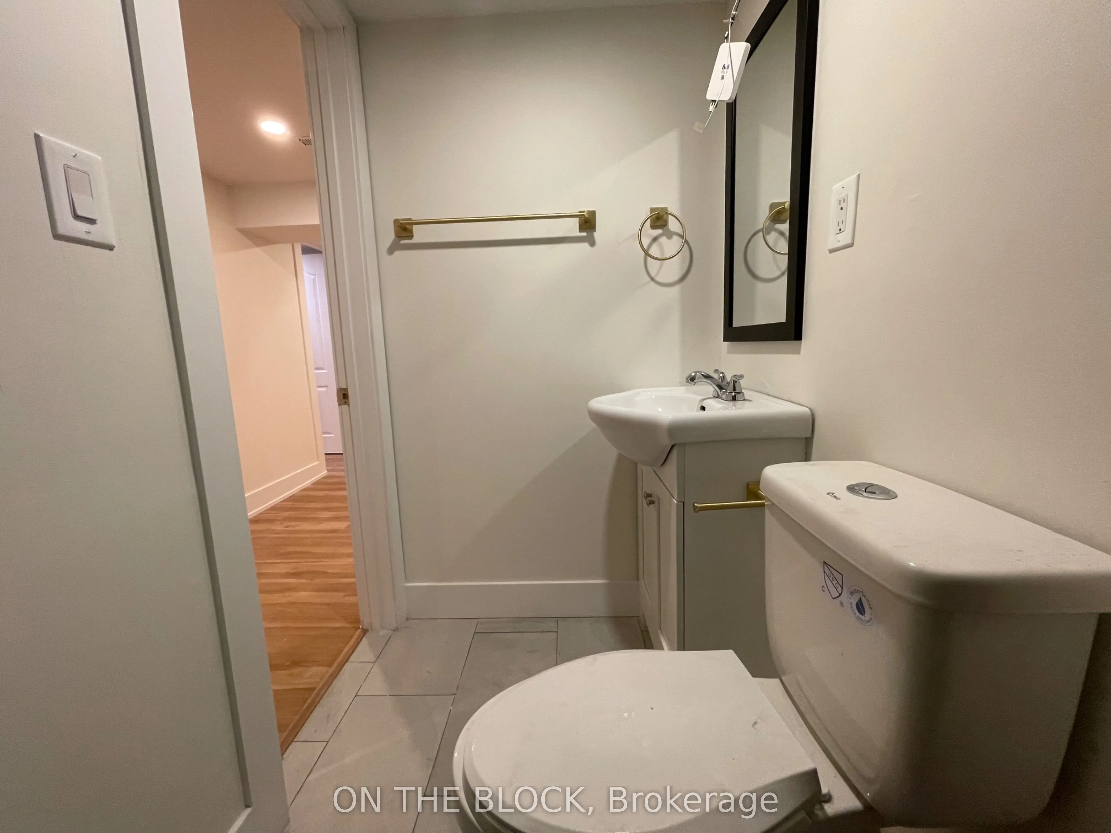 954 Timmins Gdns Gardens N, #2BR Basemnt