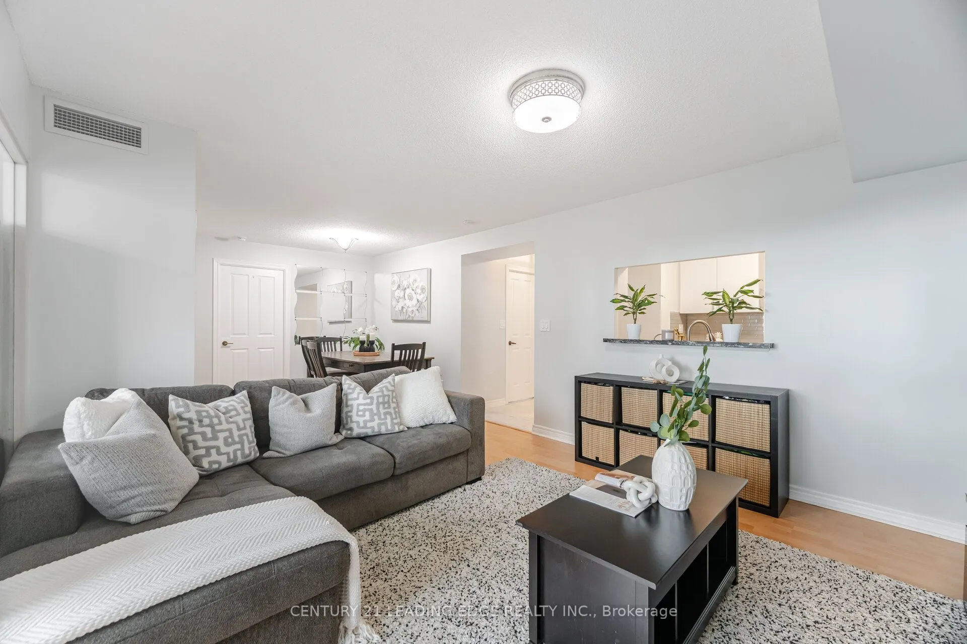 68 Corporate Drive, #2729