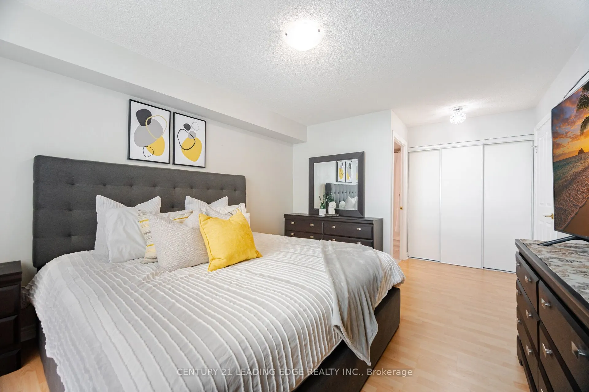 68 Corporate Drive, #2729