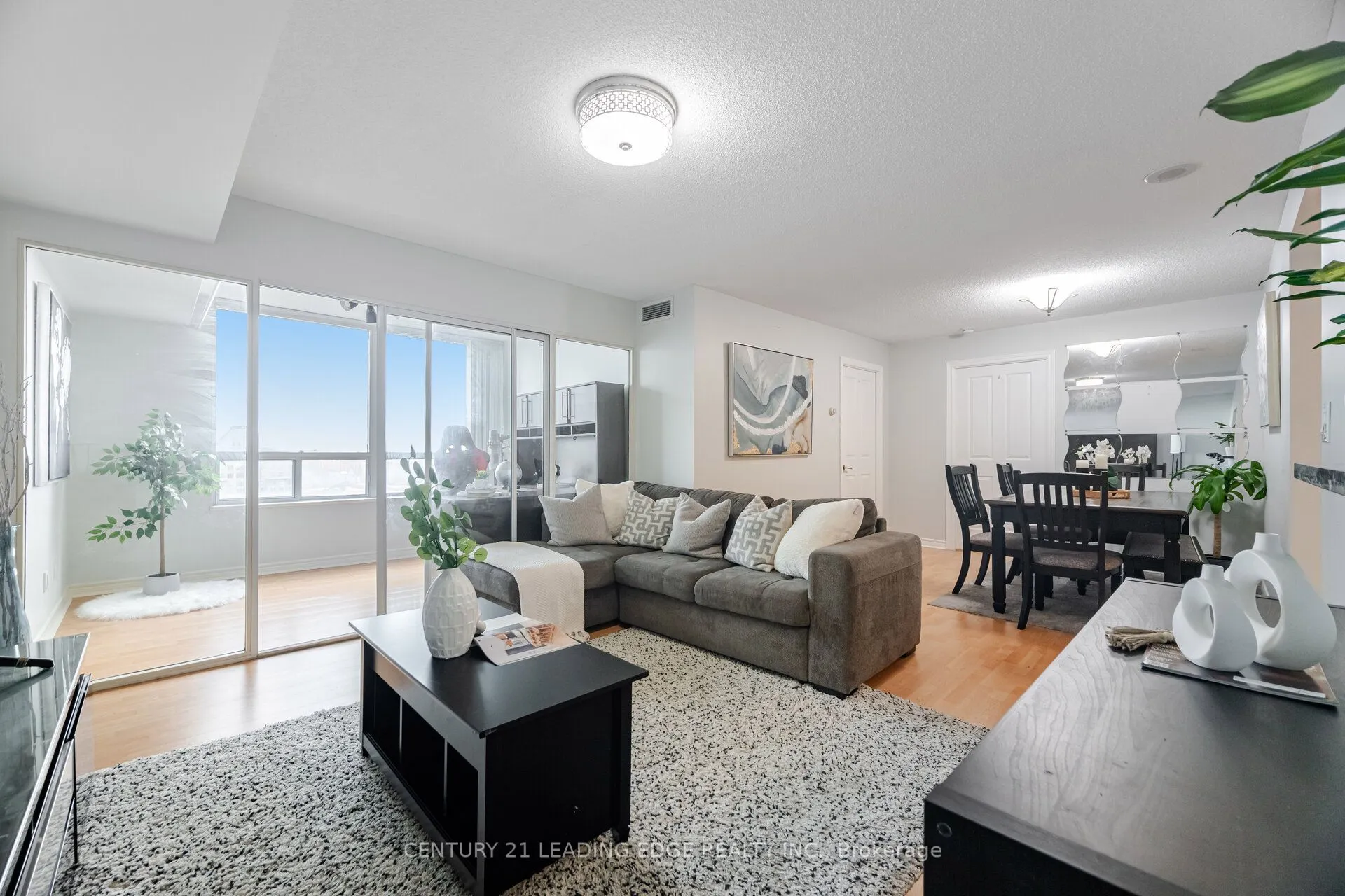 68 Corporate Drive, #2729