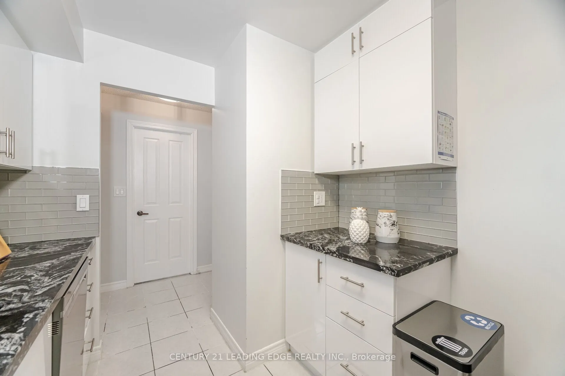 68 Corporate Drive, #2729