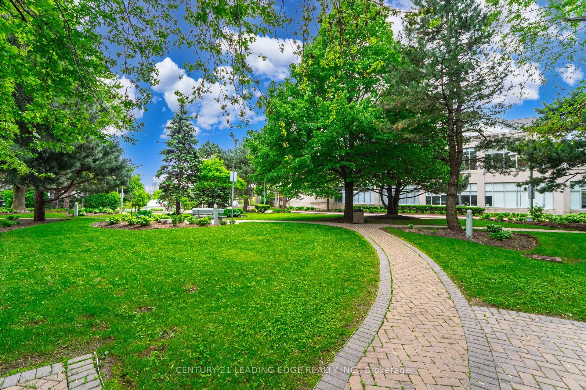 68 Corporate Drive, #2729