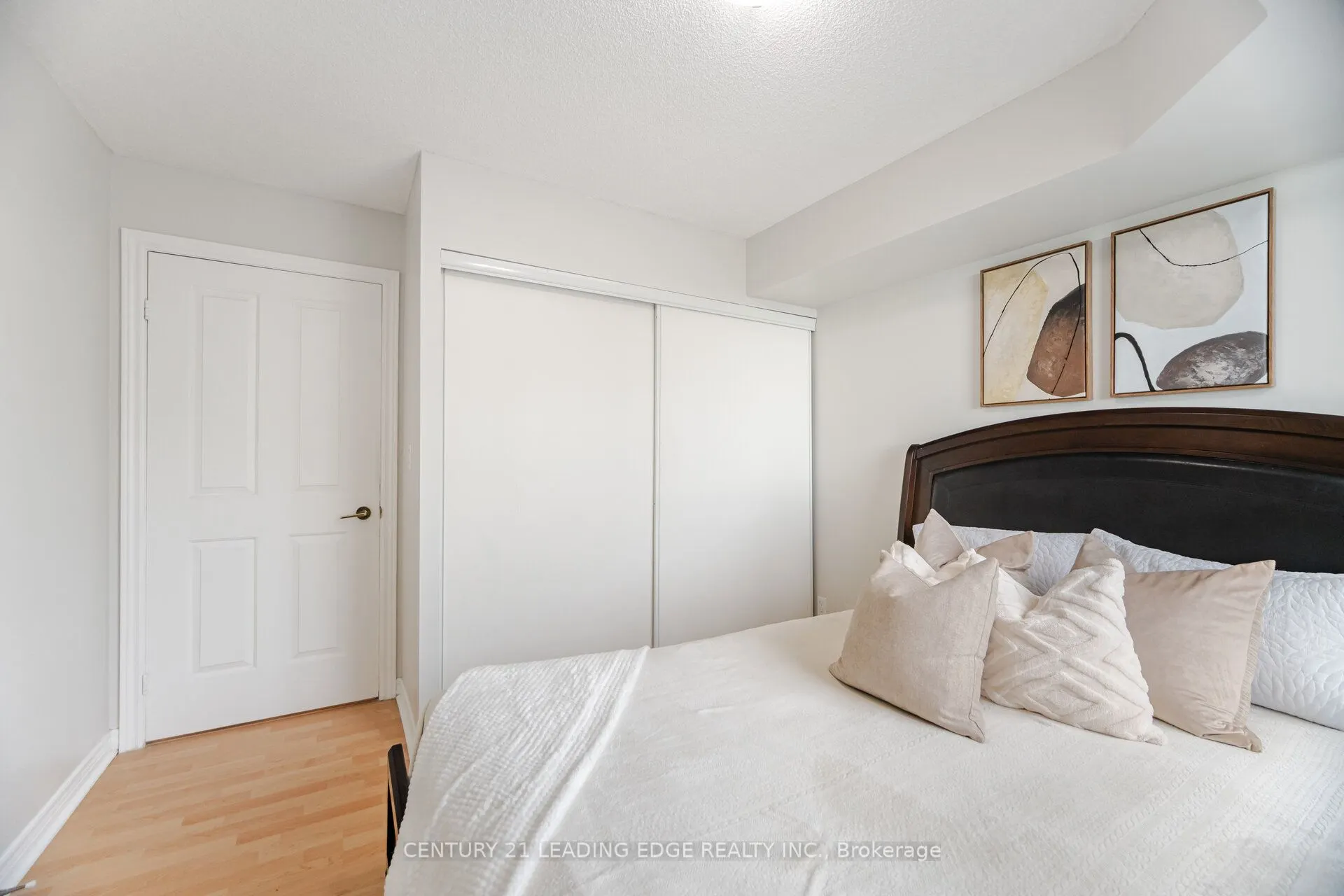 68 Corporate Drive, #2729