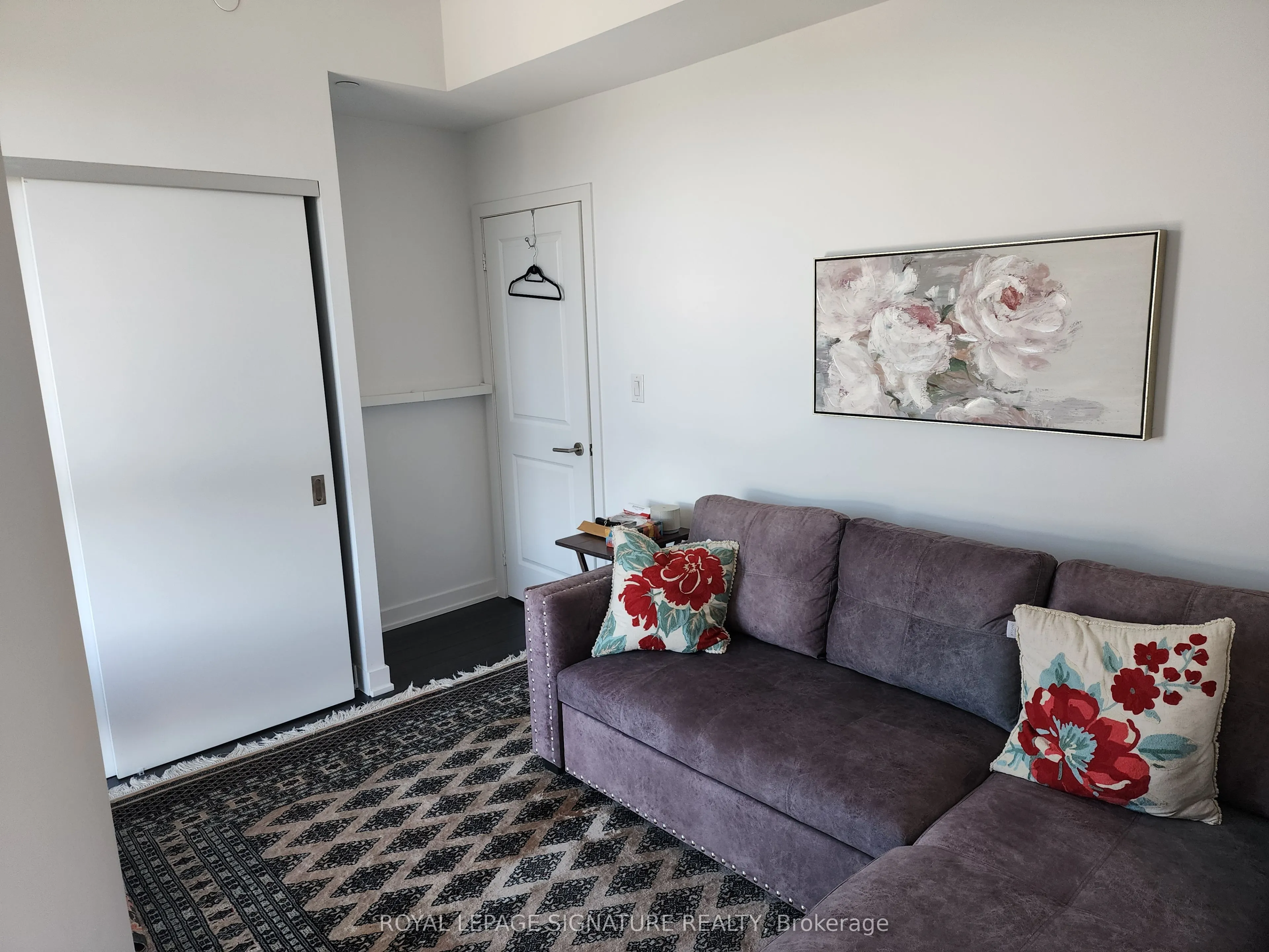 2799 Kingston Road, #905