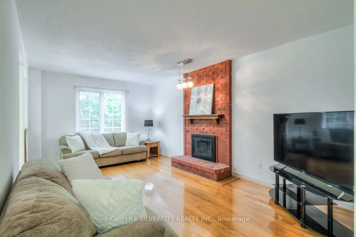 5 Braebrook Drive