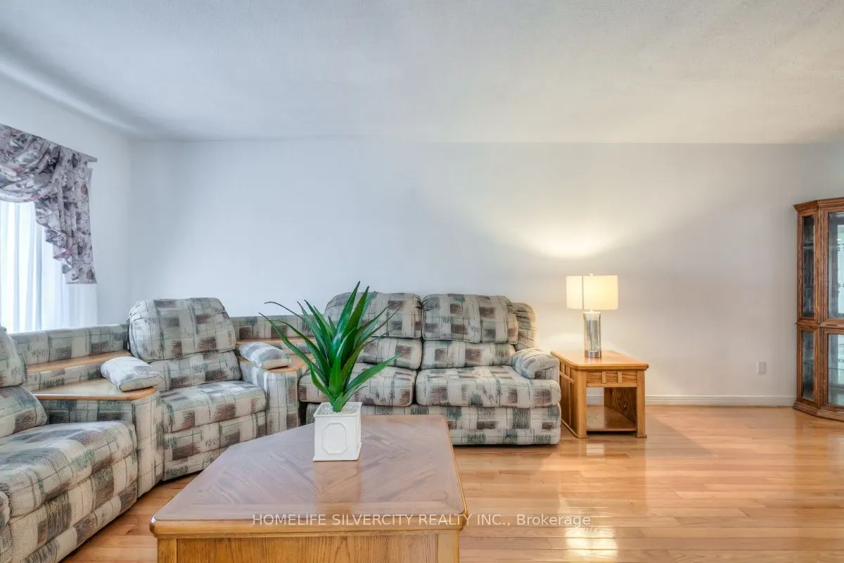 5 Braebrook Drive