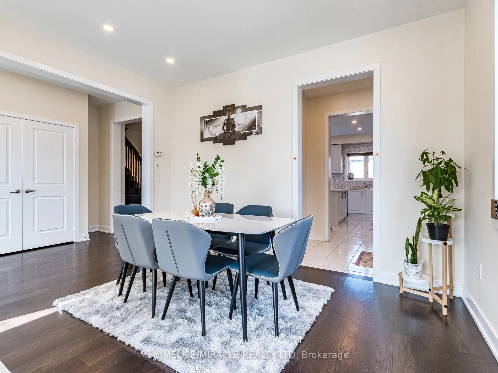 10 Buckles Court