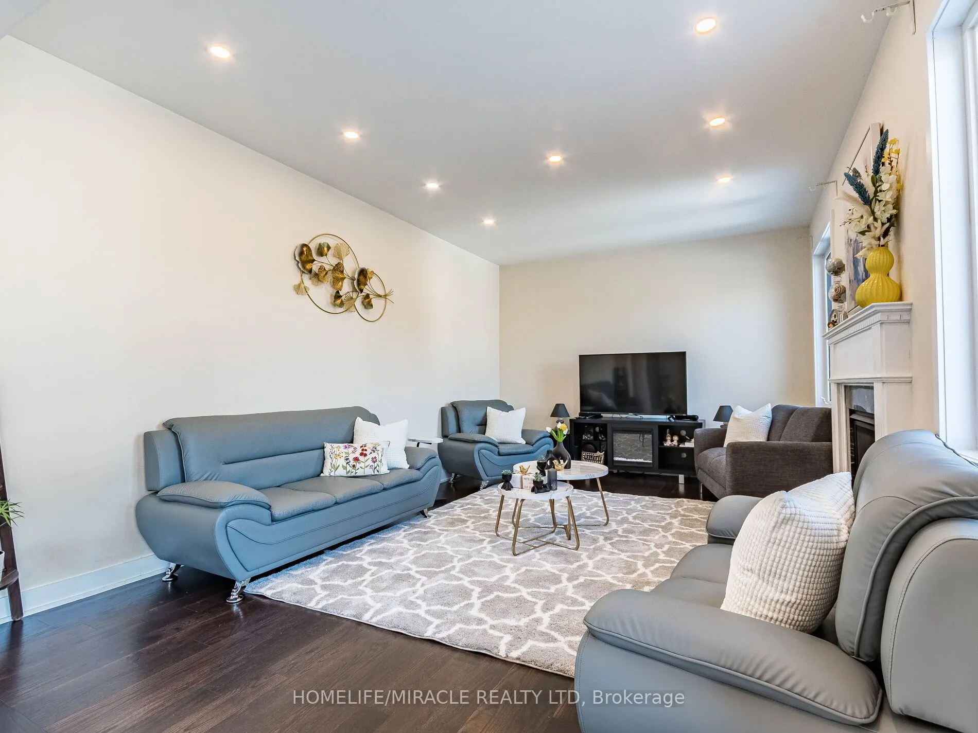 10 Buckles Court