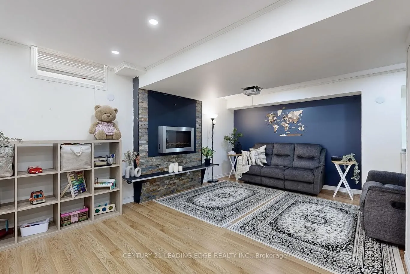 460 Woodmount Drive, #14