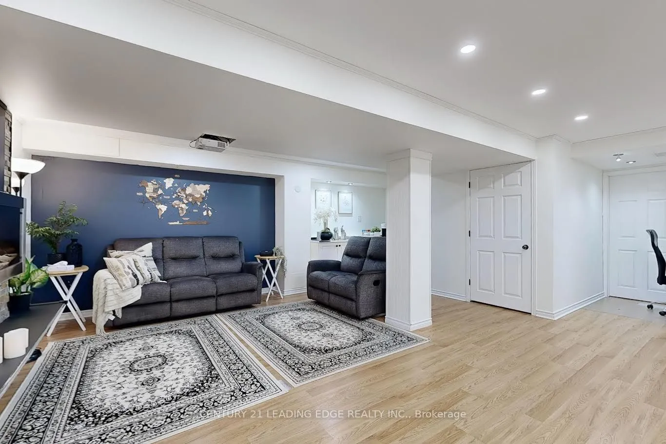 460 Woodmount Drive, #14