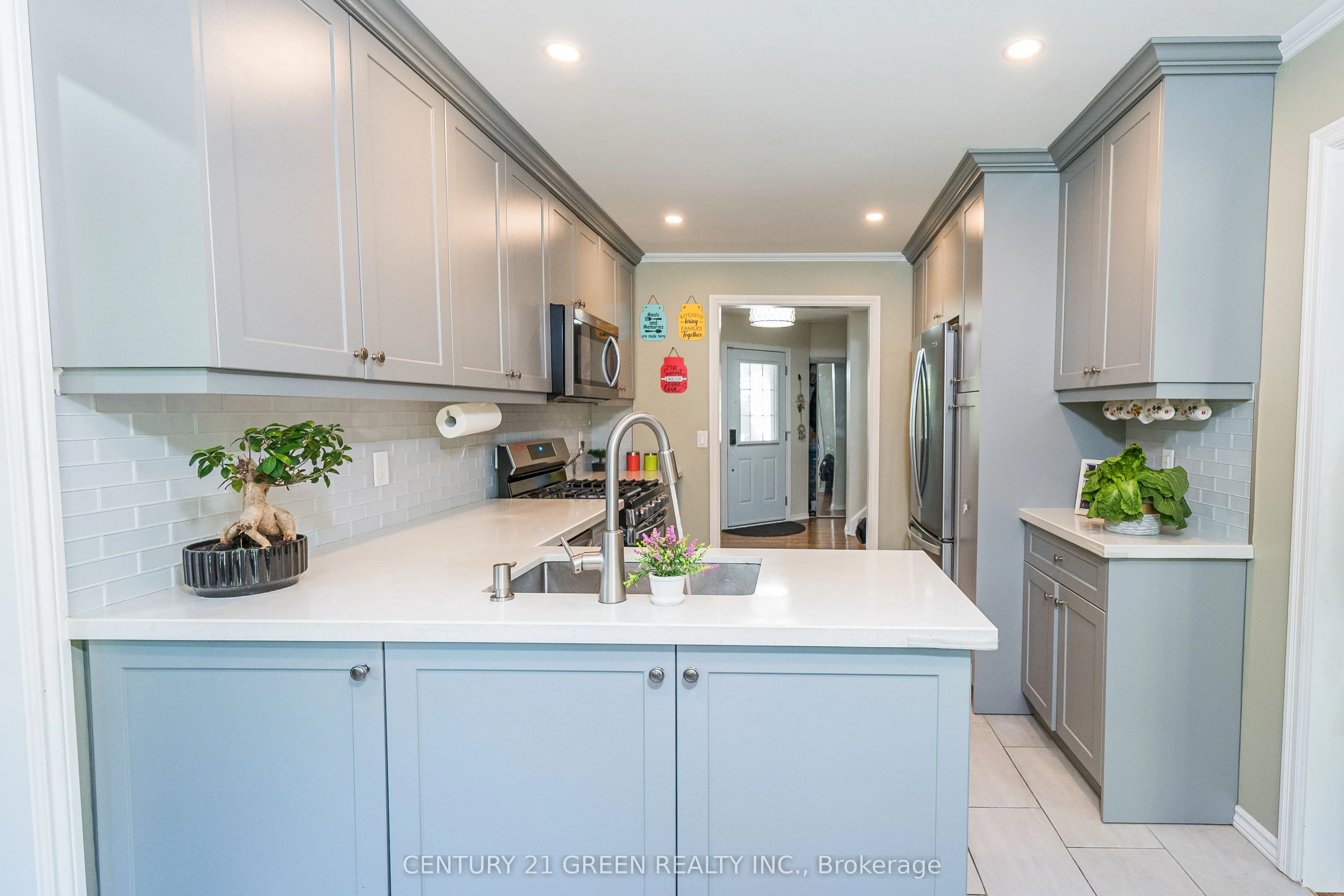 13 Alderbrook Drive