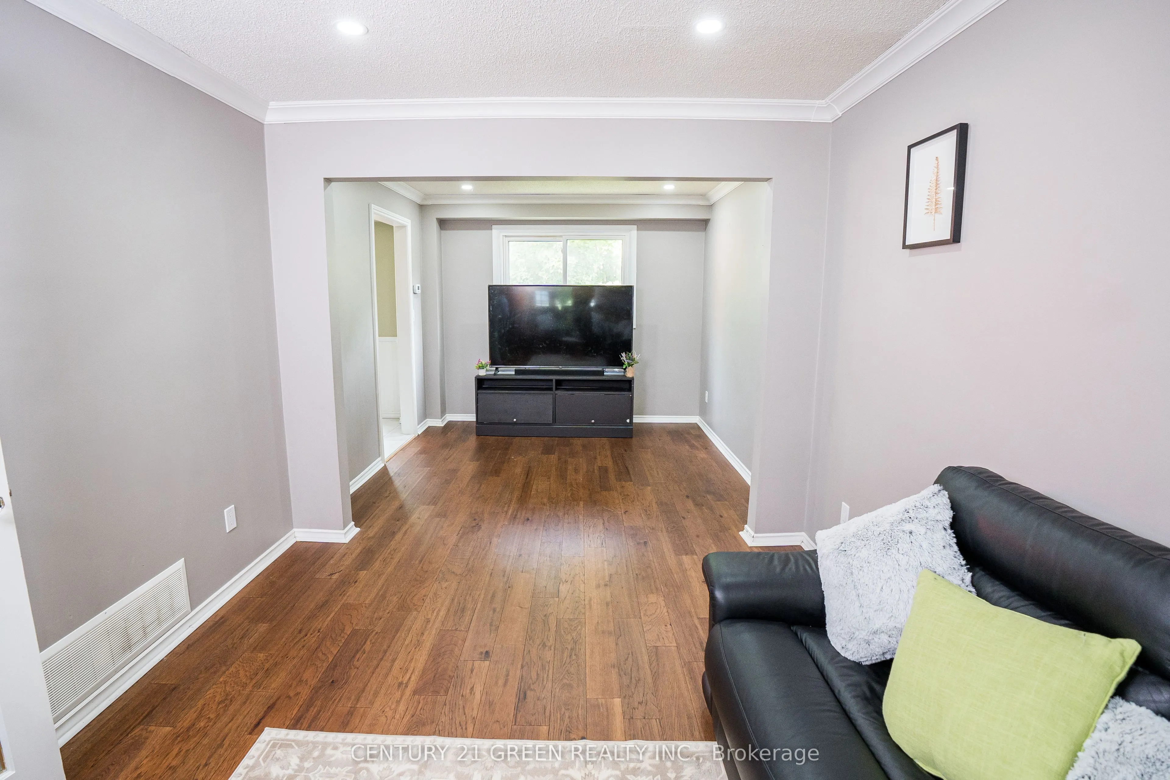 13 Alderbrook Drive
