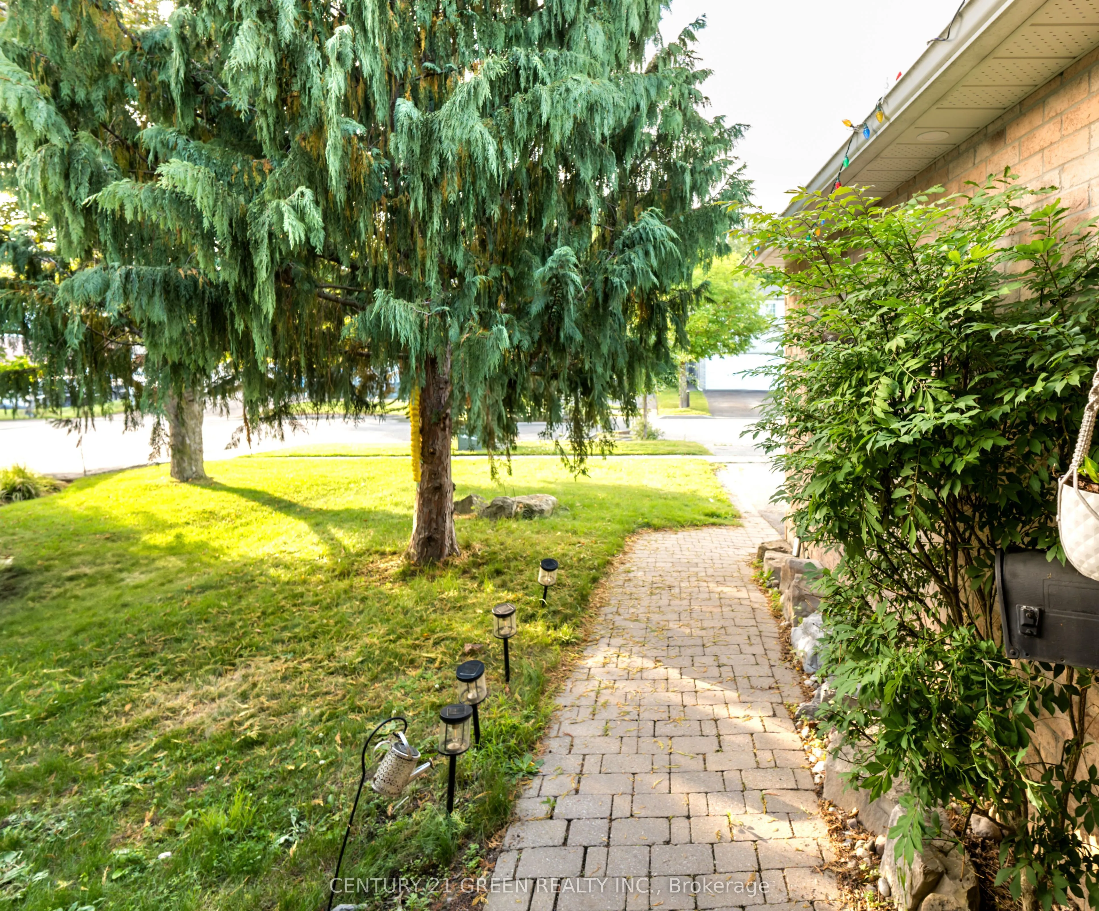 13 Alderbrook Drive