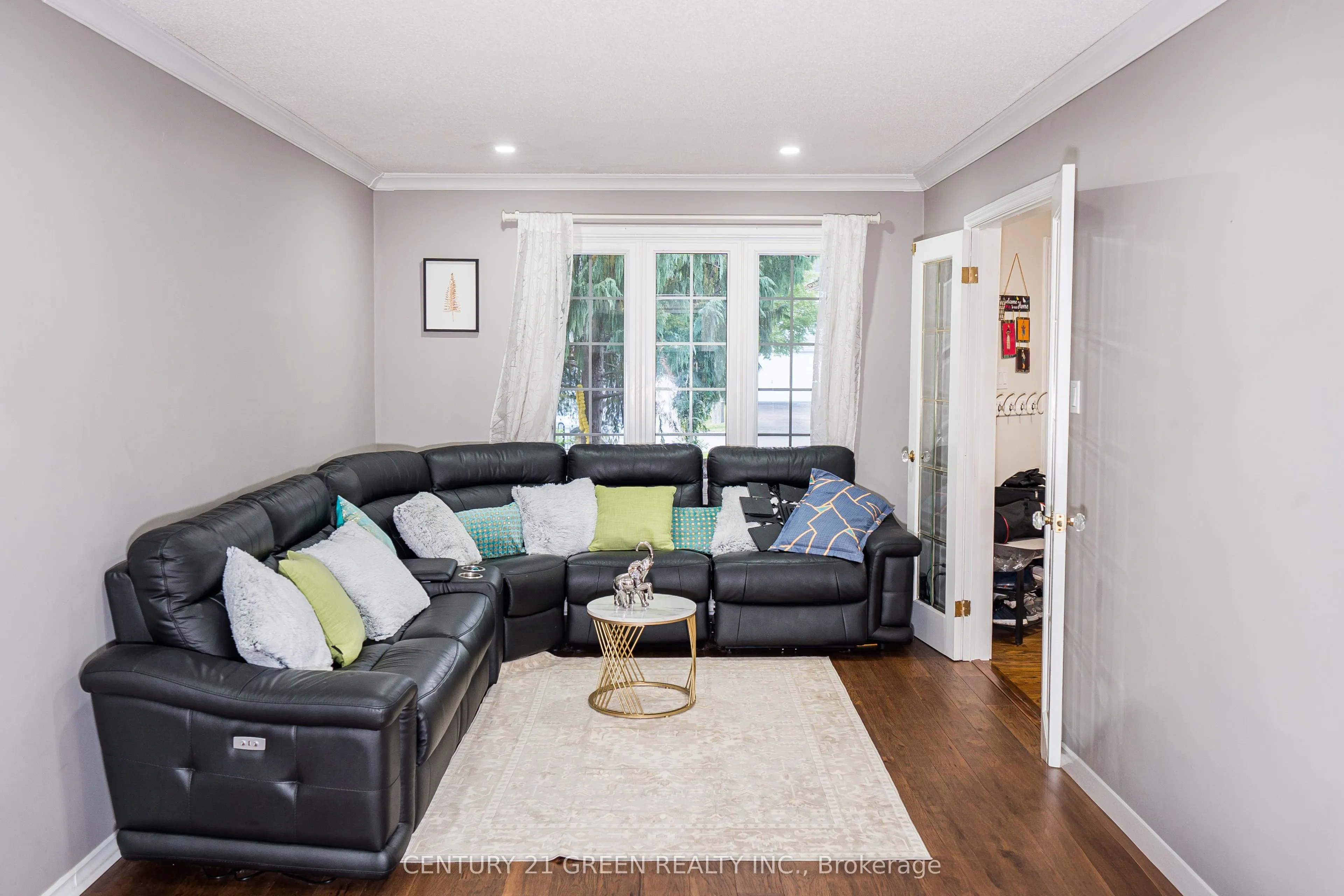 13 Alderbrook Drive