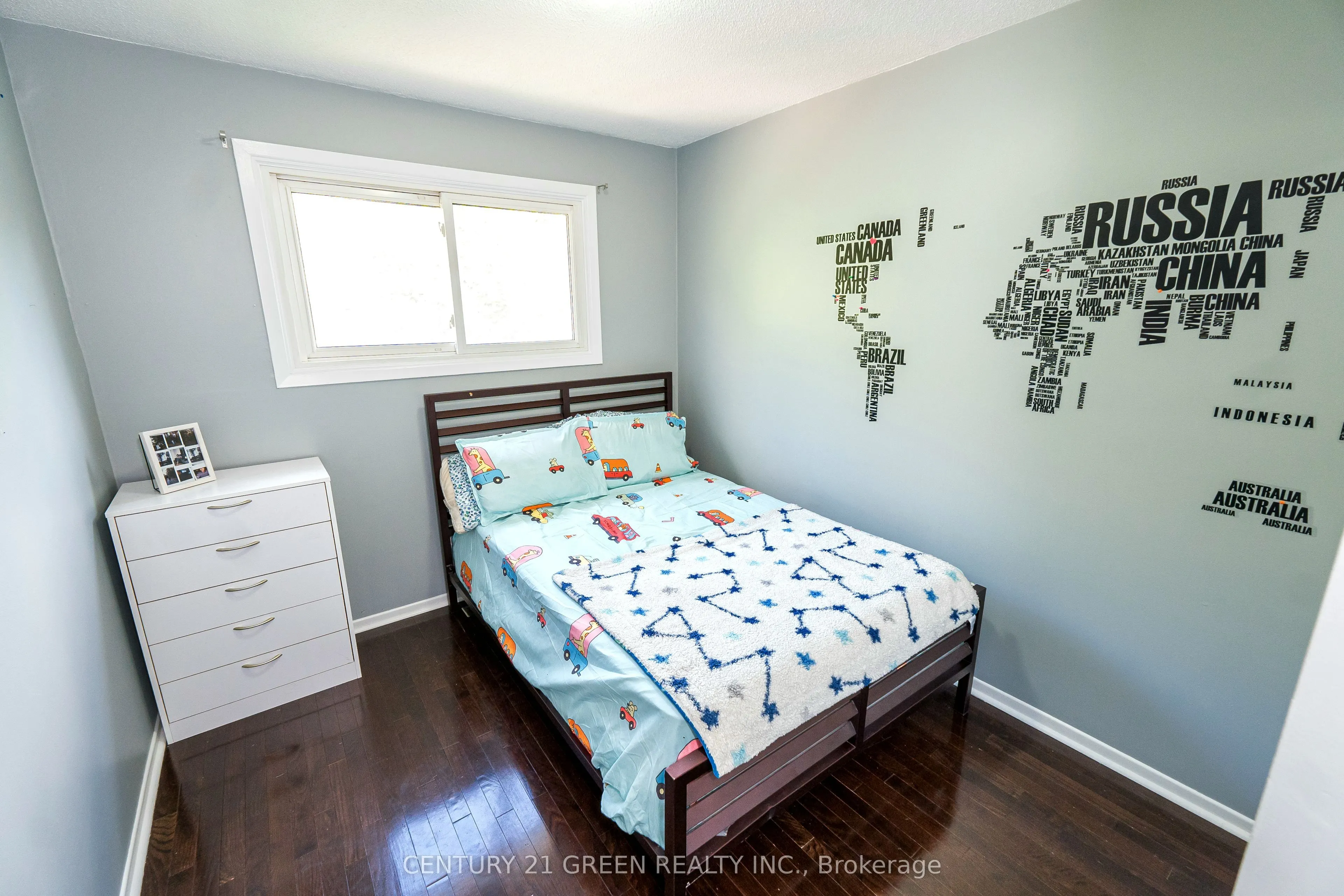 13 Alderbrook Drive