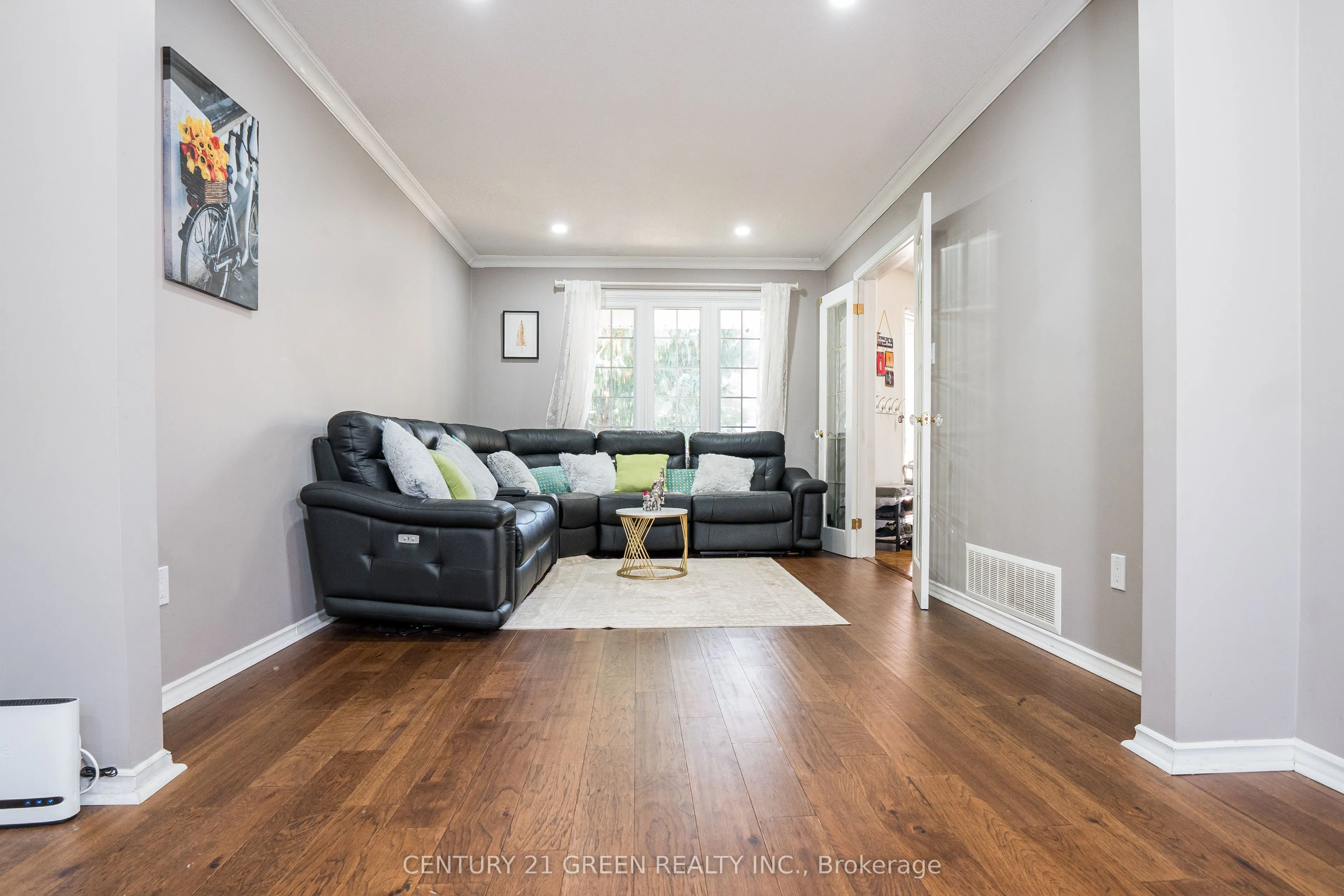 13 Alderbrook Drive