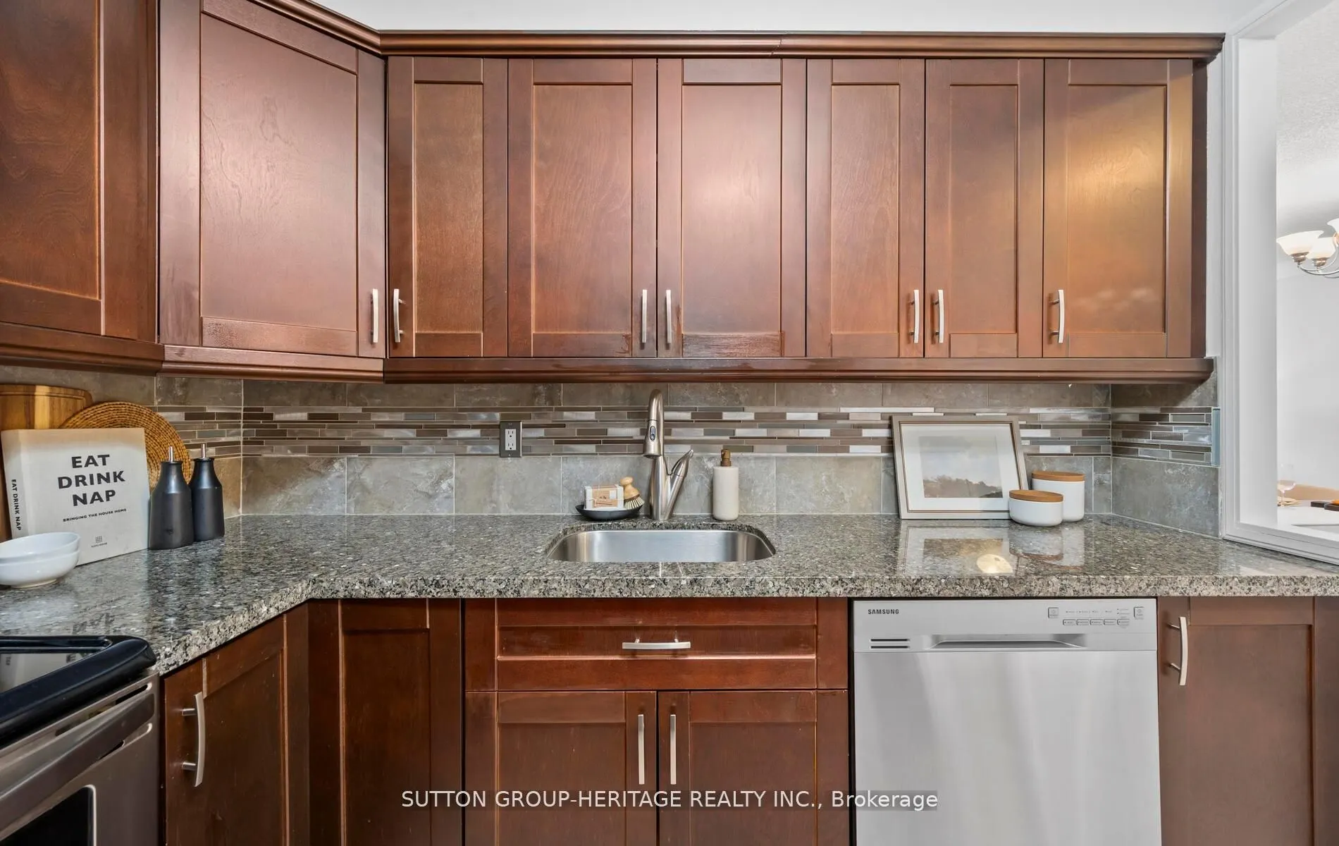 1000 The Esplanade Avenue N, #1015