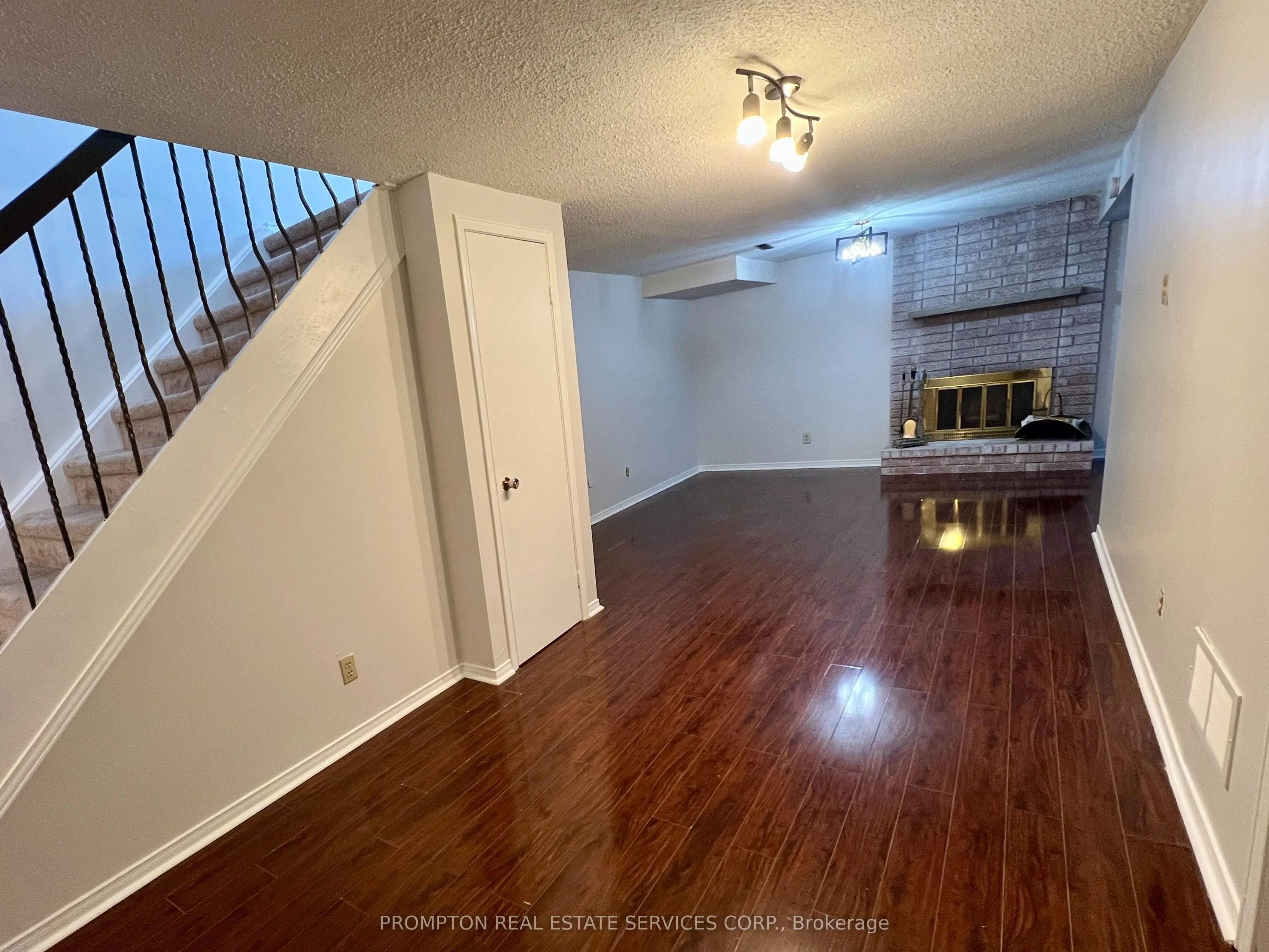 39 Frost Drive