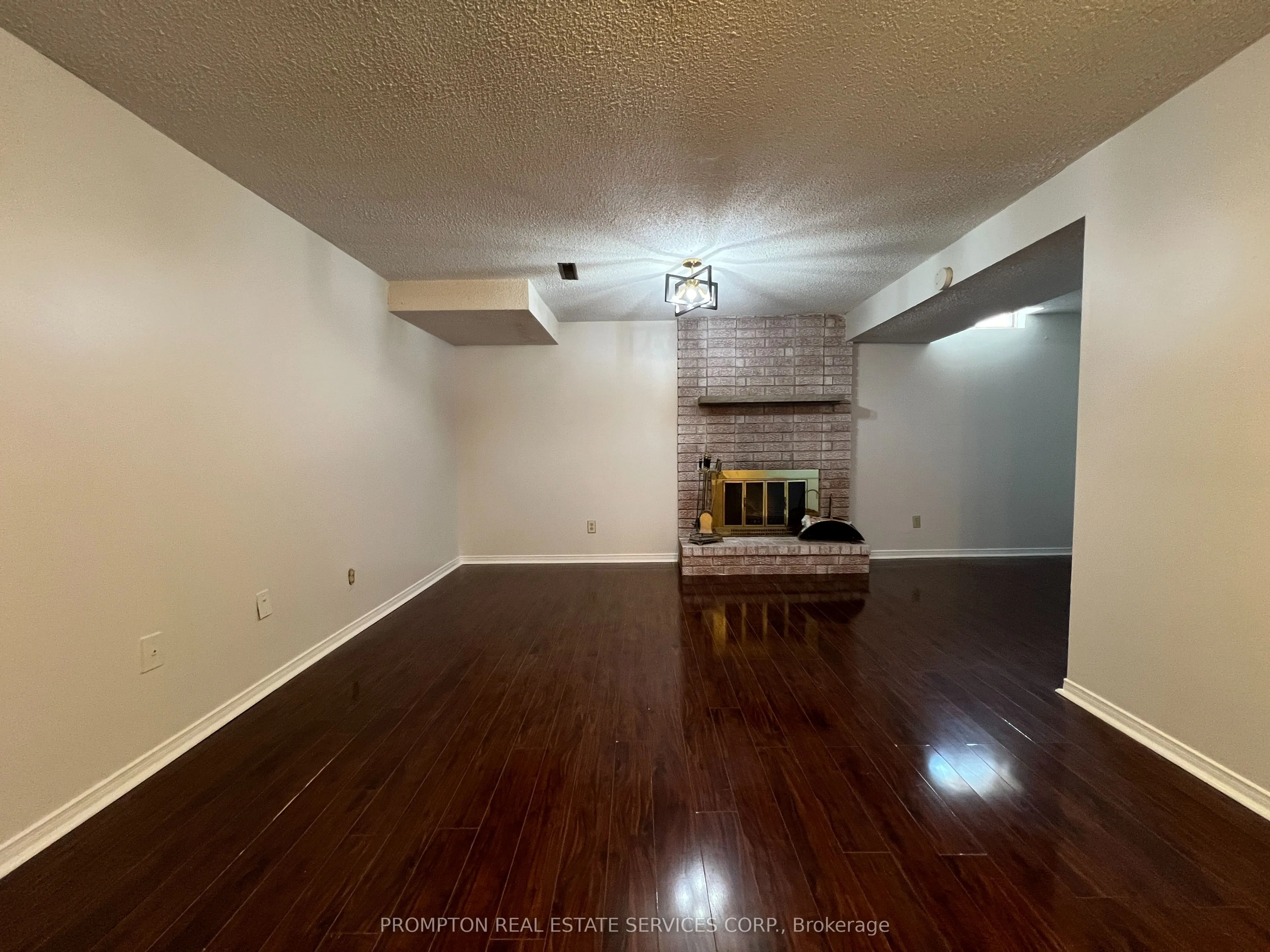 39 Frost Drive