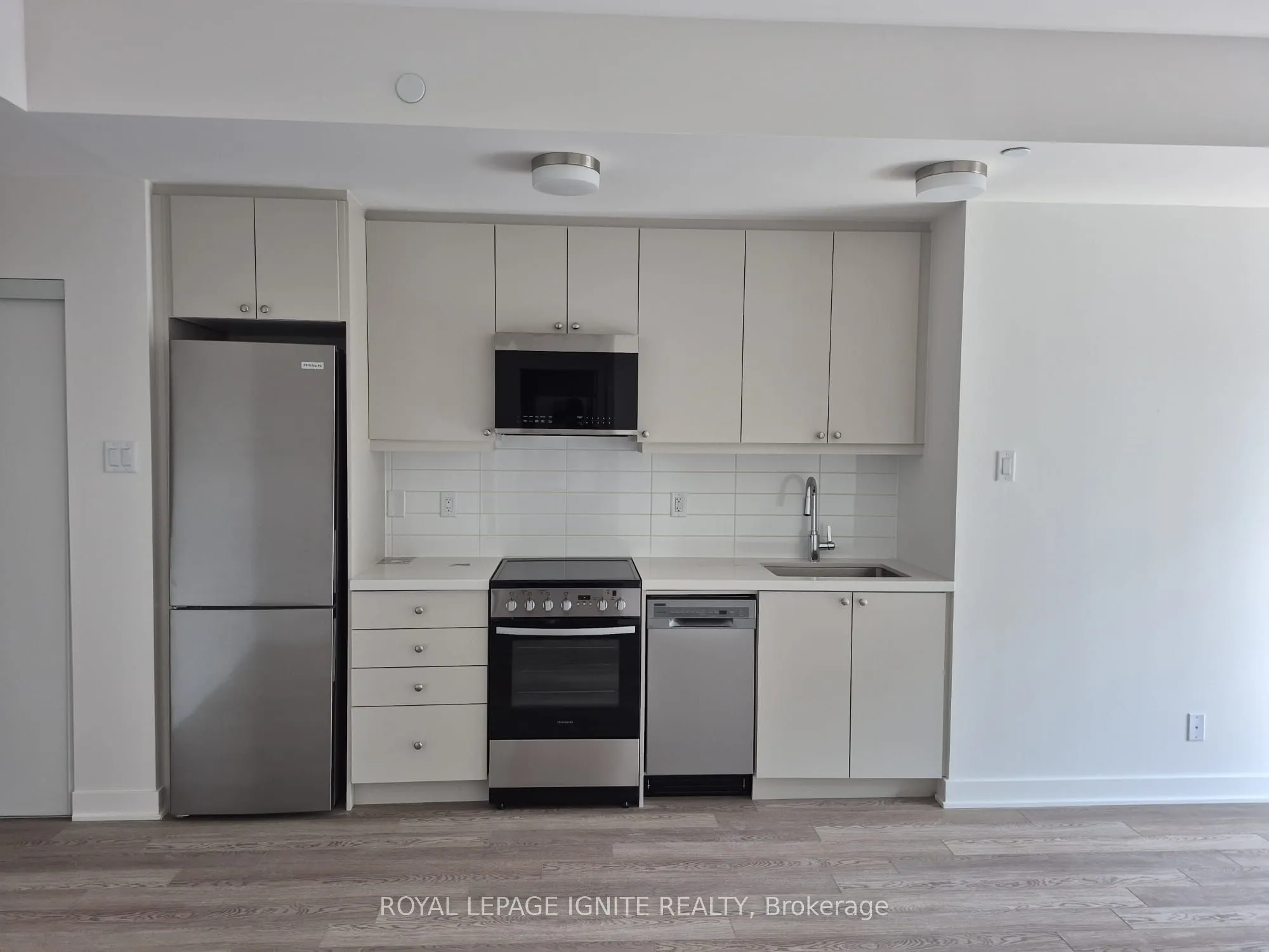 55 Clarington Boulevard, #501