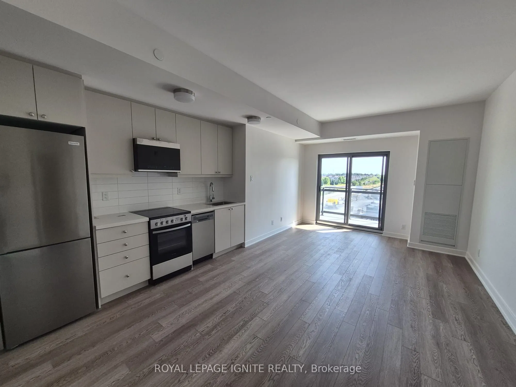55 Clarington Boulevard, #501
