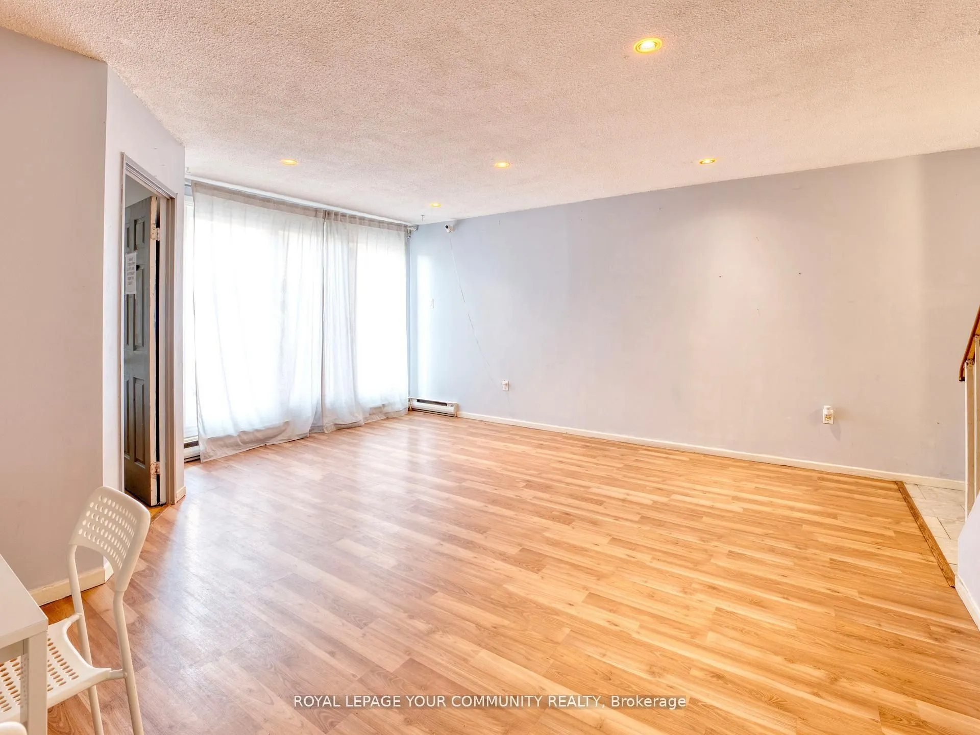 100 Mornelle Court, #1006