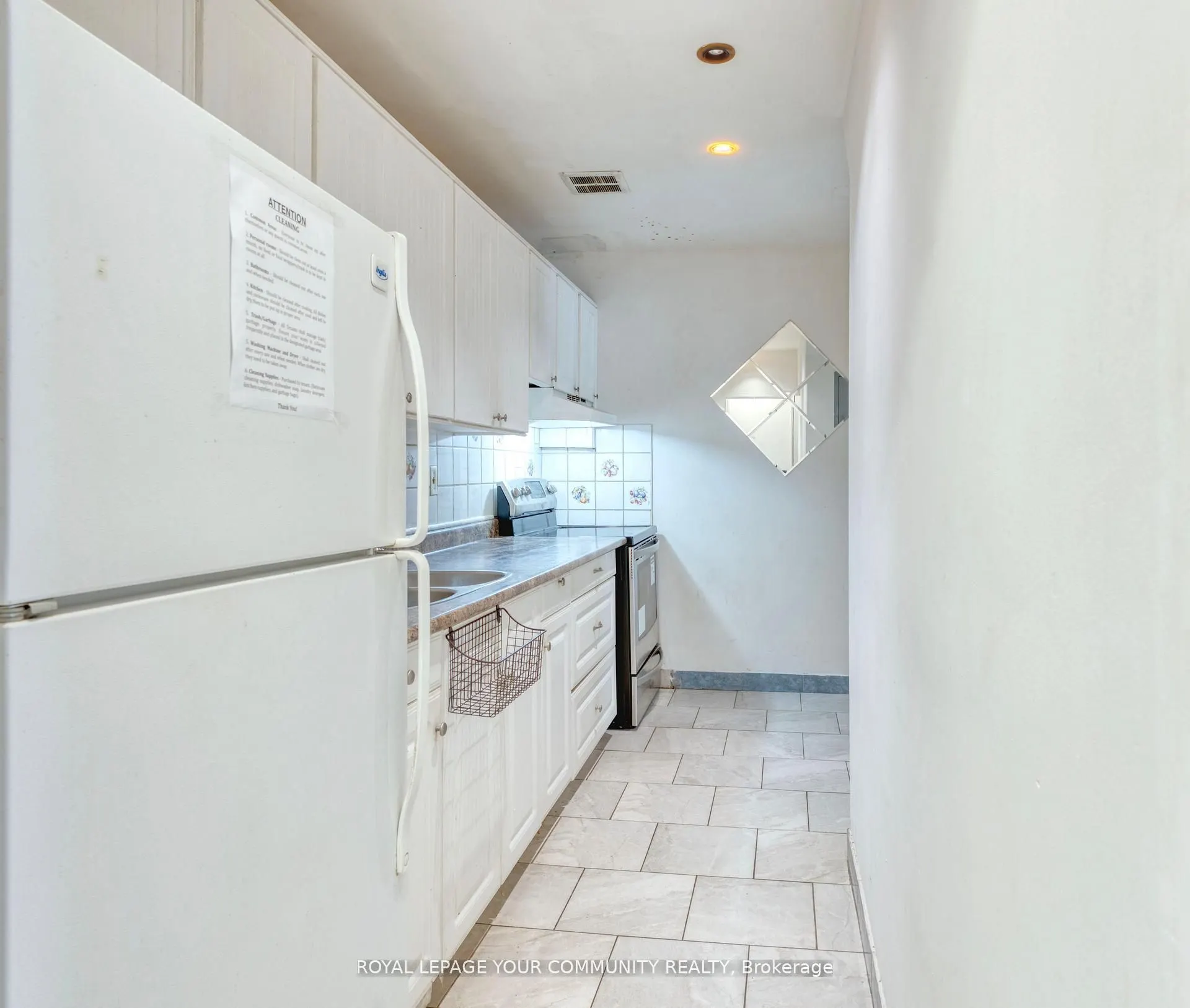 100 Mornelle Court, #1006