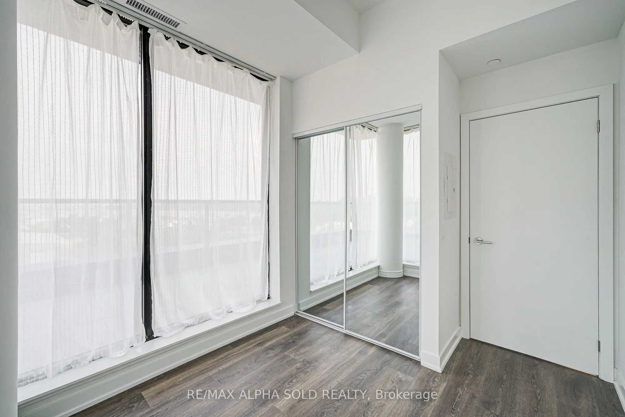 1608 Charles Street, #PH529