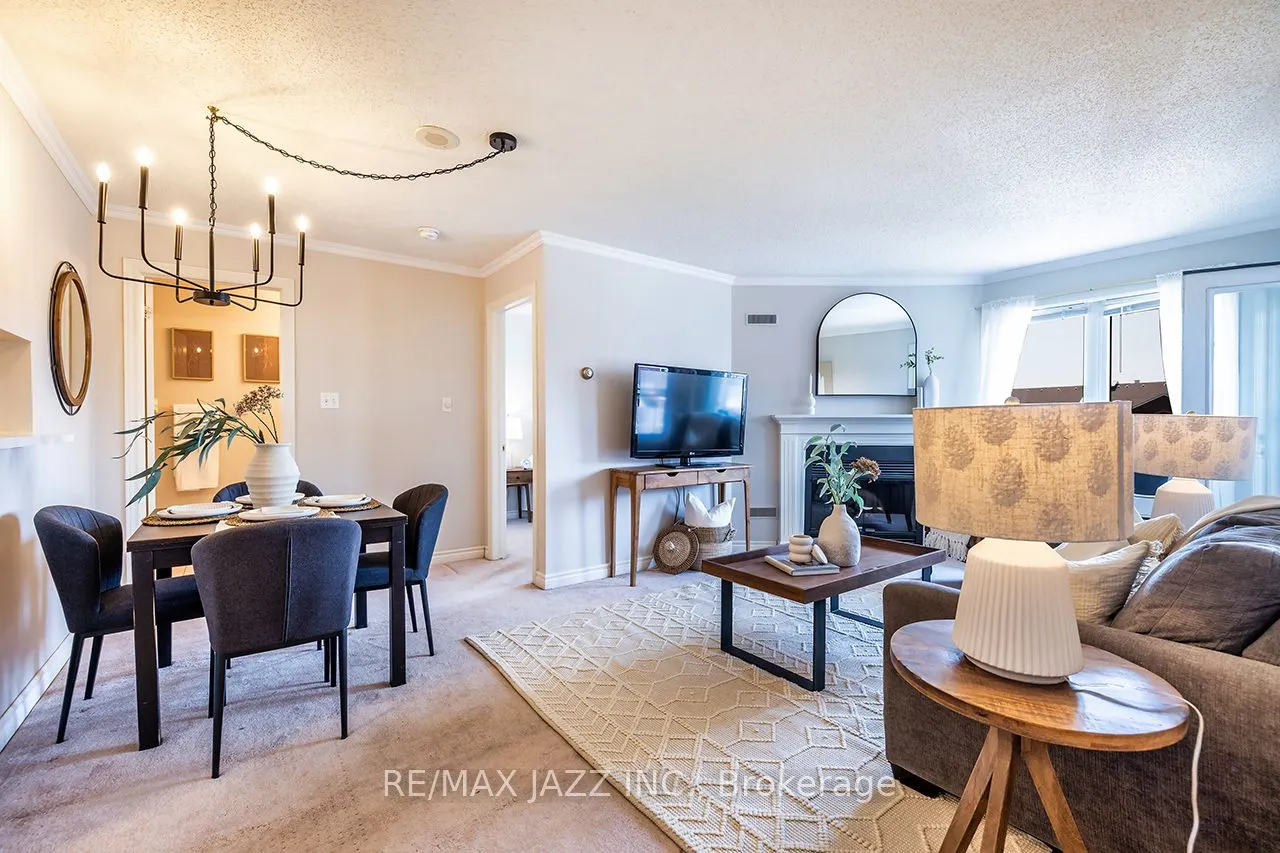195 Lake Driveway W, #411