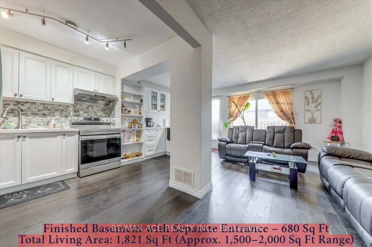 1121 Sandhurst Circle, #20