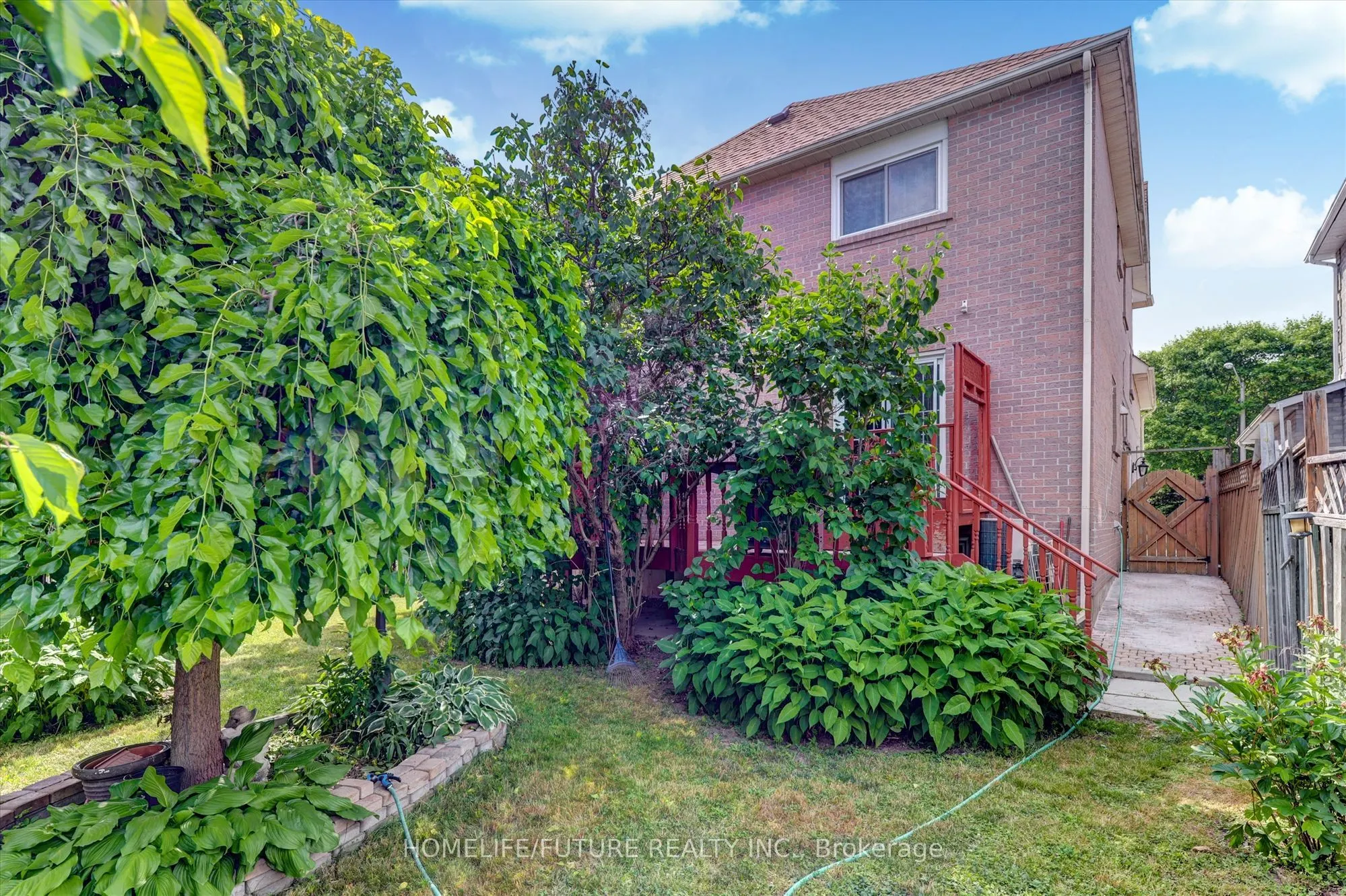 25 Valley Centre Drive