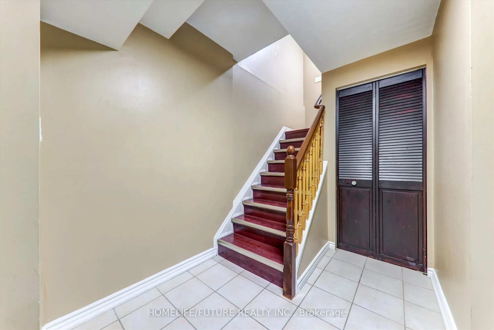 25 Valley Centre Drive