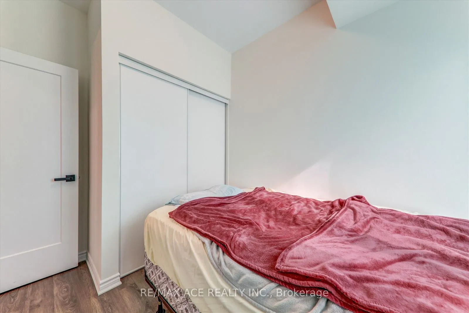 2789 Eglinton Avenue E, #431