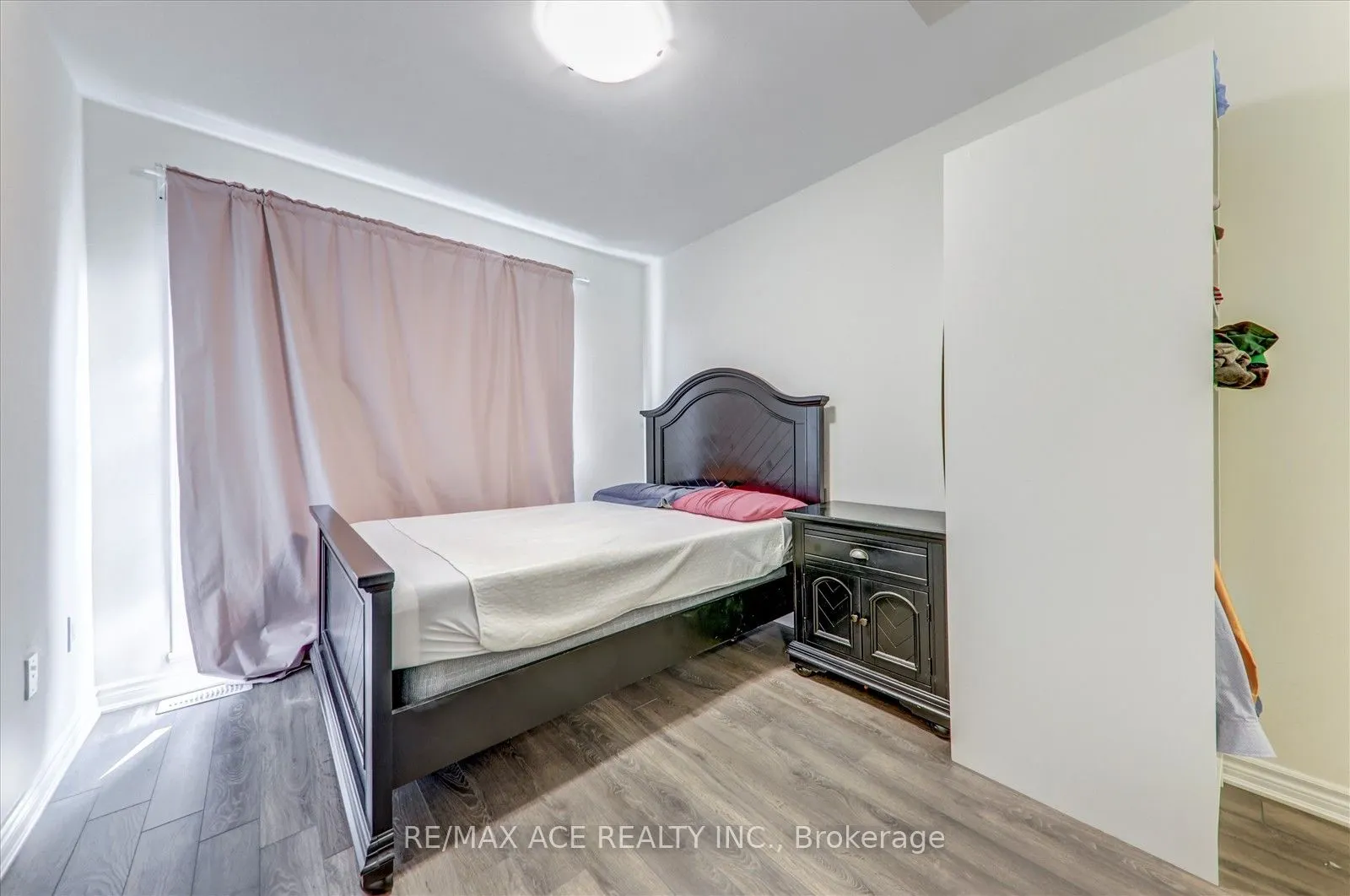2789 Eglinton Avenue E, #431