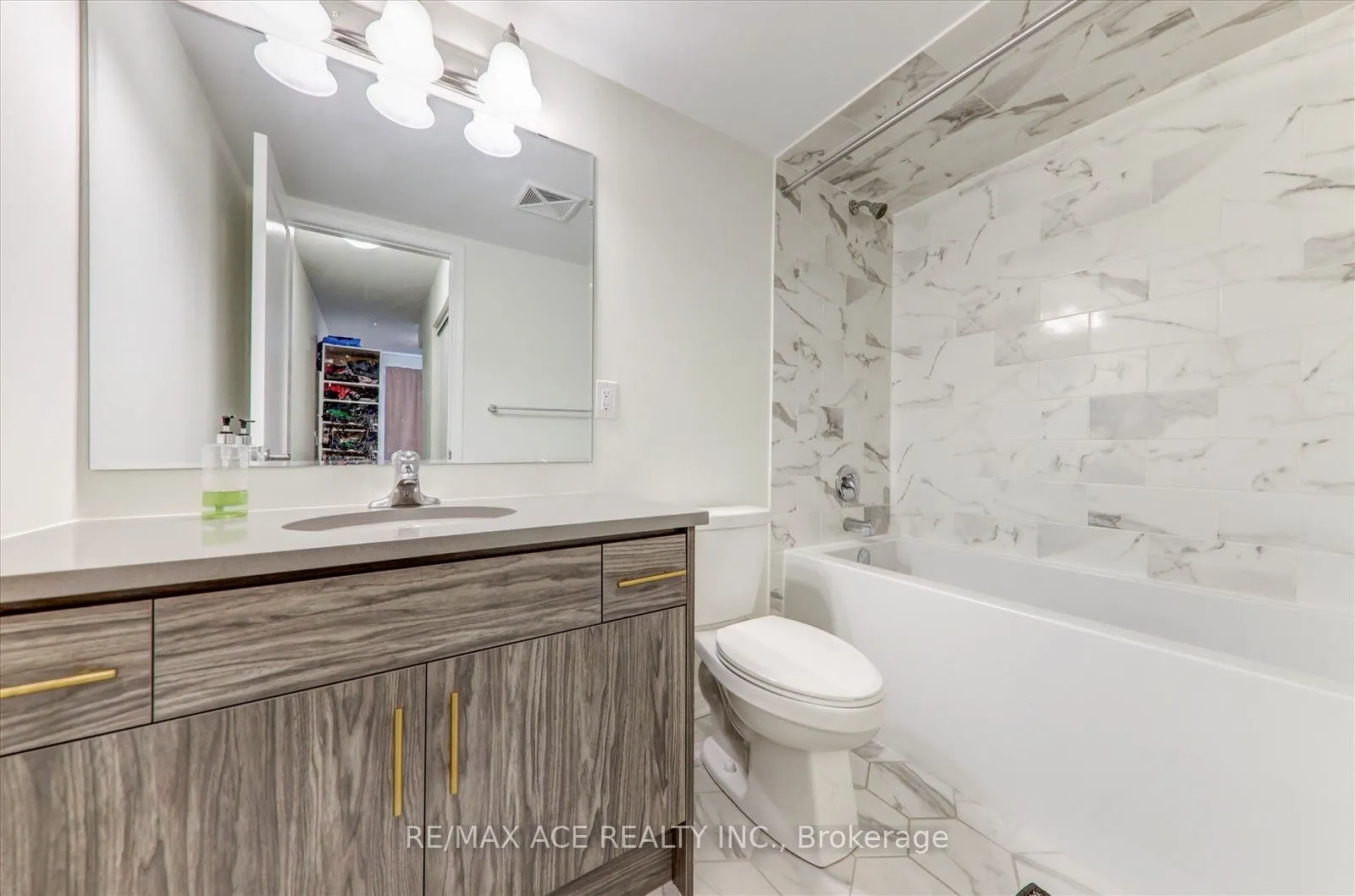 2789 Eglinton Avenue E, #431