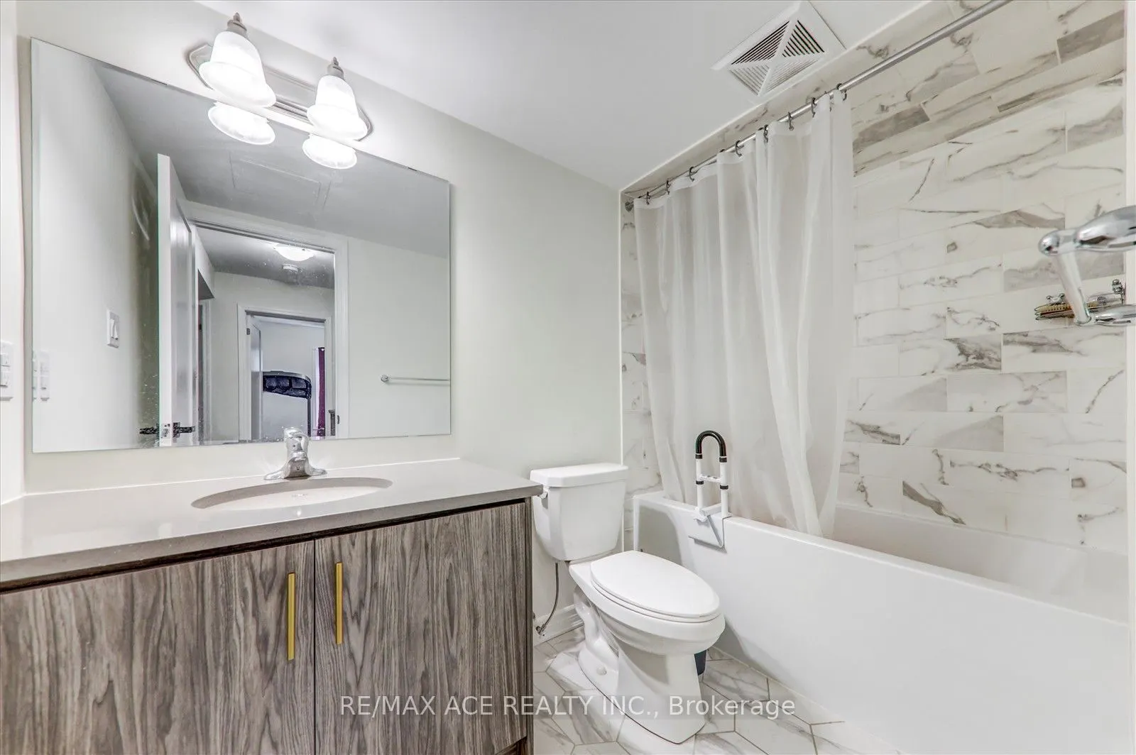 2789 Eglinton Avenue E, #431
