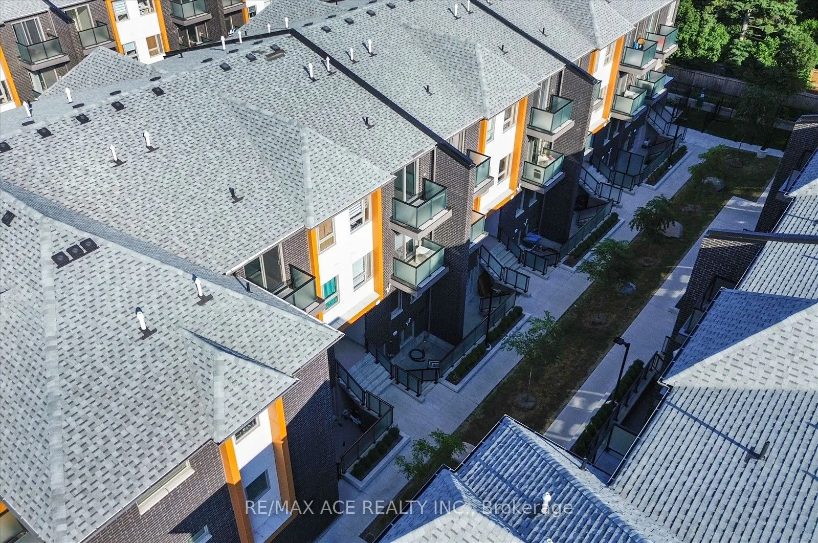 2789 Eglinton Avenue E, #431
