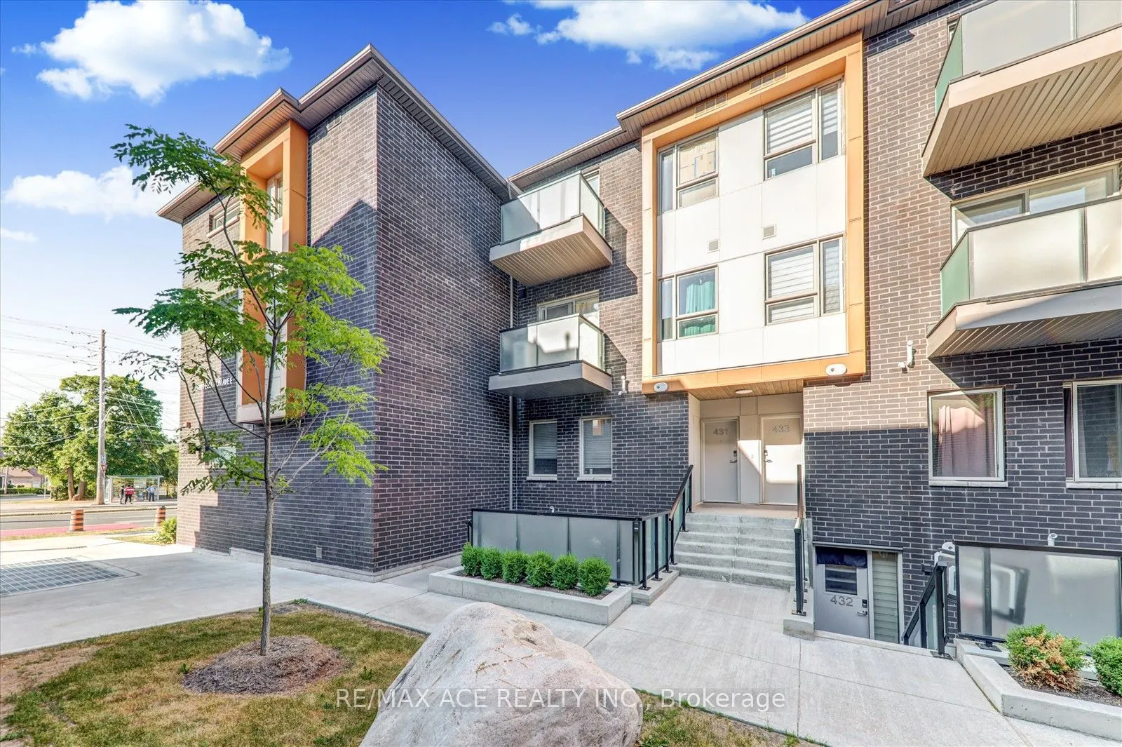 2789 Eglinton Avenue E, #431