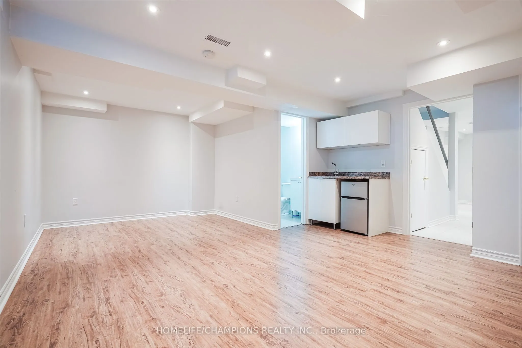 86 Carpendale Crescent E