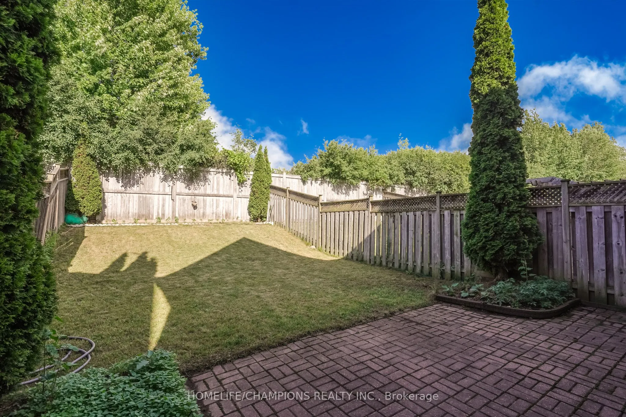 86 Carpendale Crescent E
