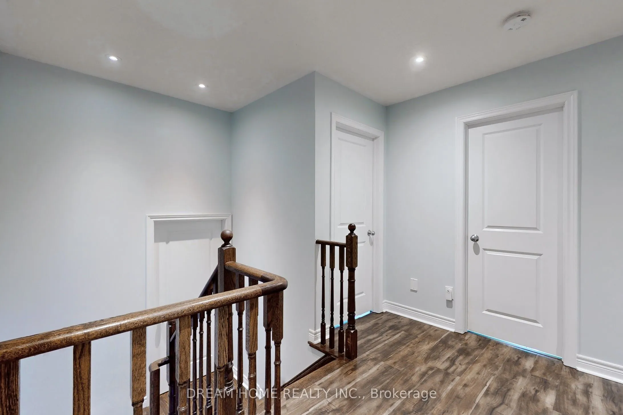 63 Murray Tabb Street
