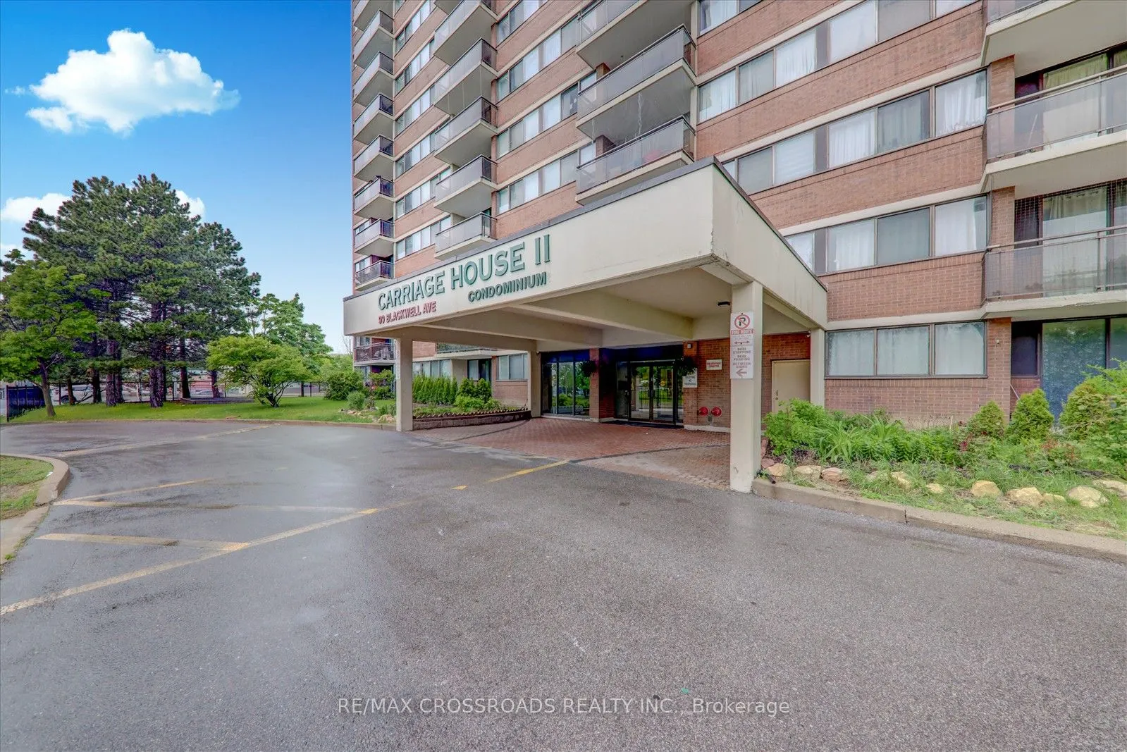 99 Blackwell Avenue, #807