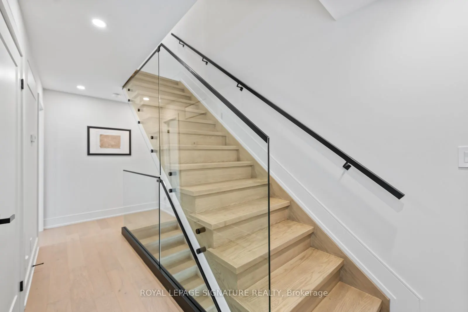 24 Harriet Street