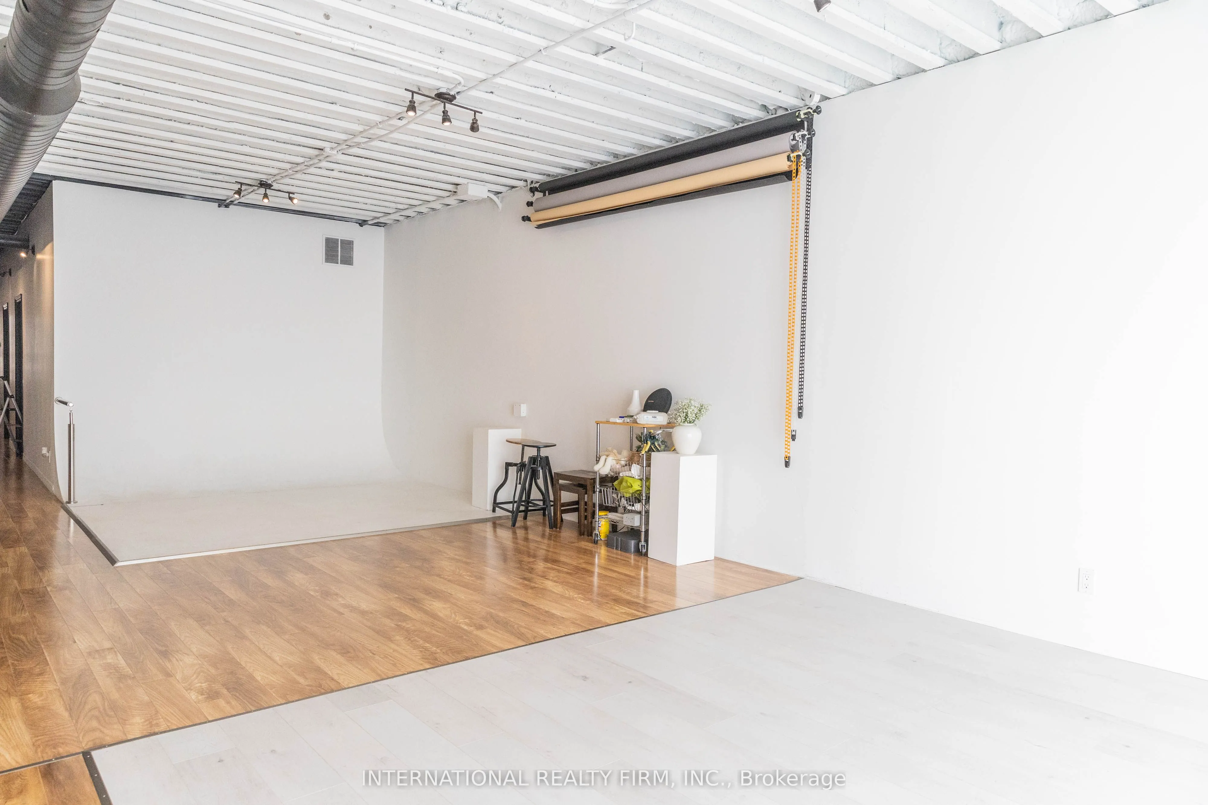 2252 Queen Street E, #2