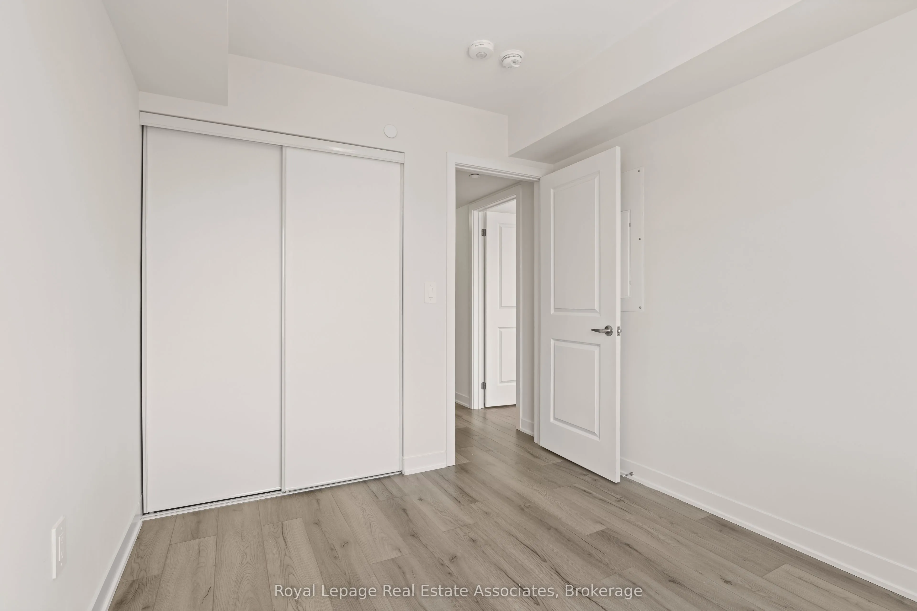 1695 Dersan Street, #120