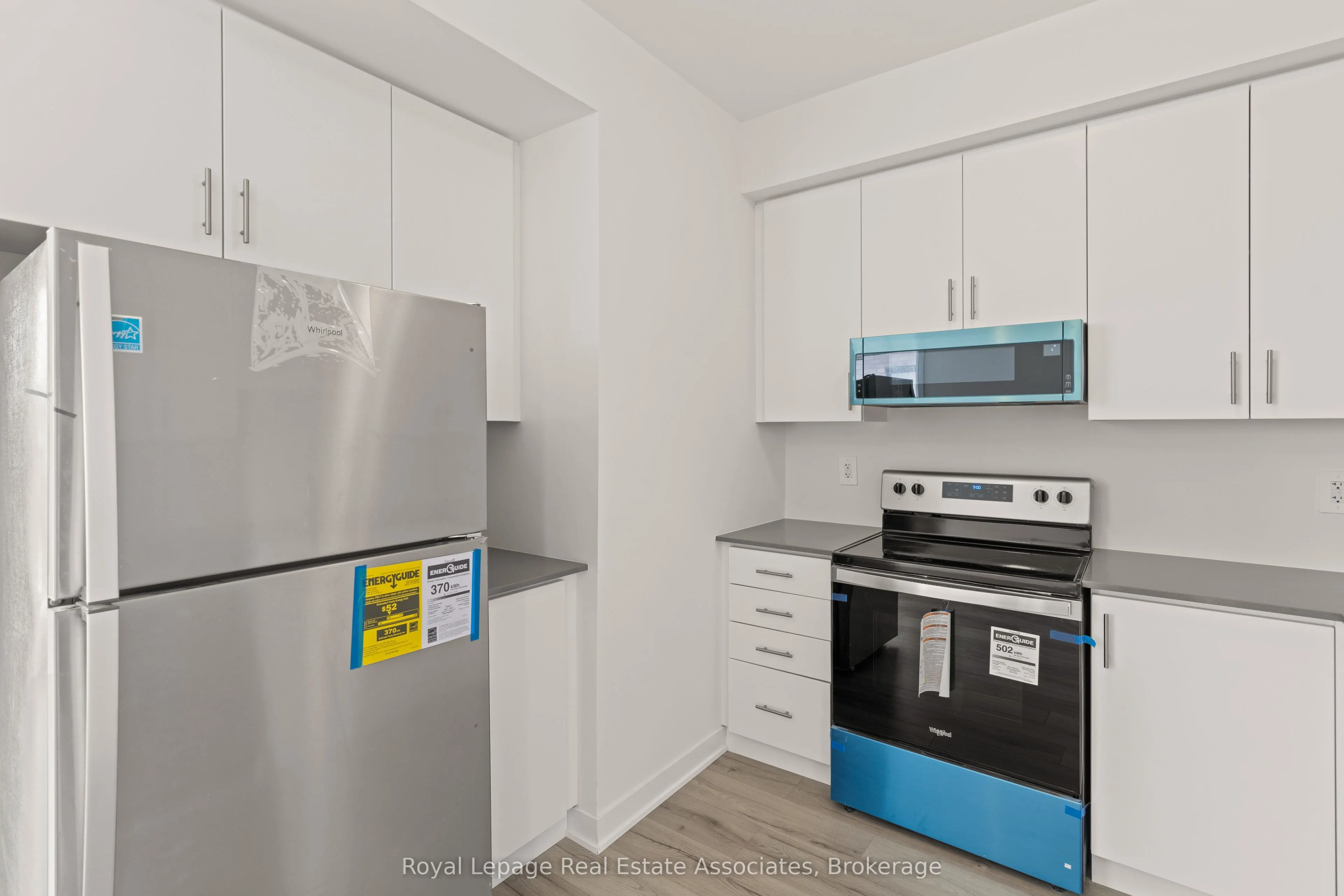 1695 Dersan Street, #120