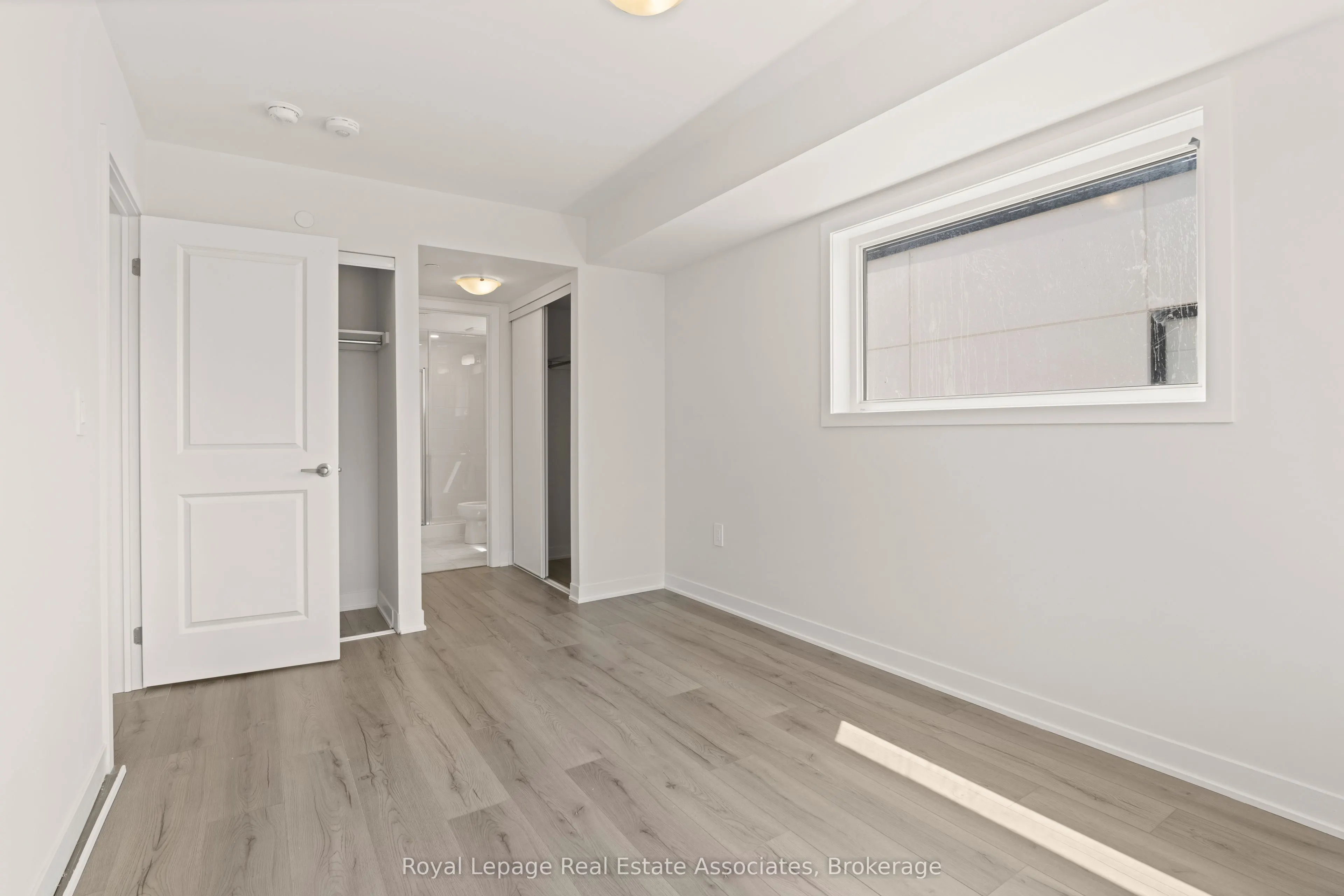 1695 Dersan Street, #120