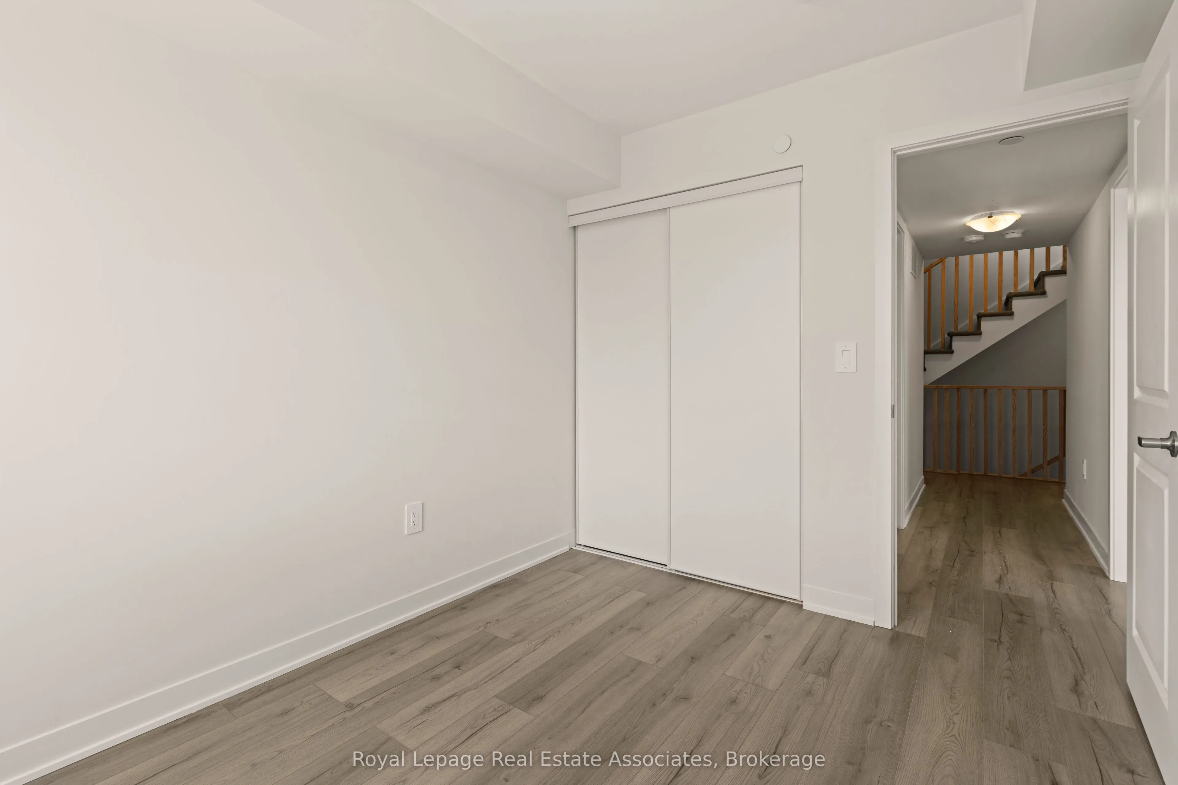 1695 Dersan Street, #120