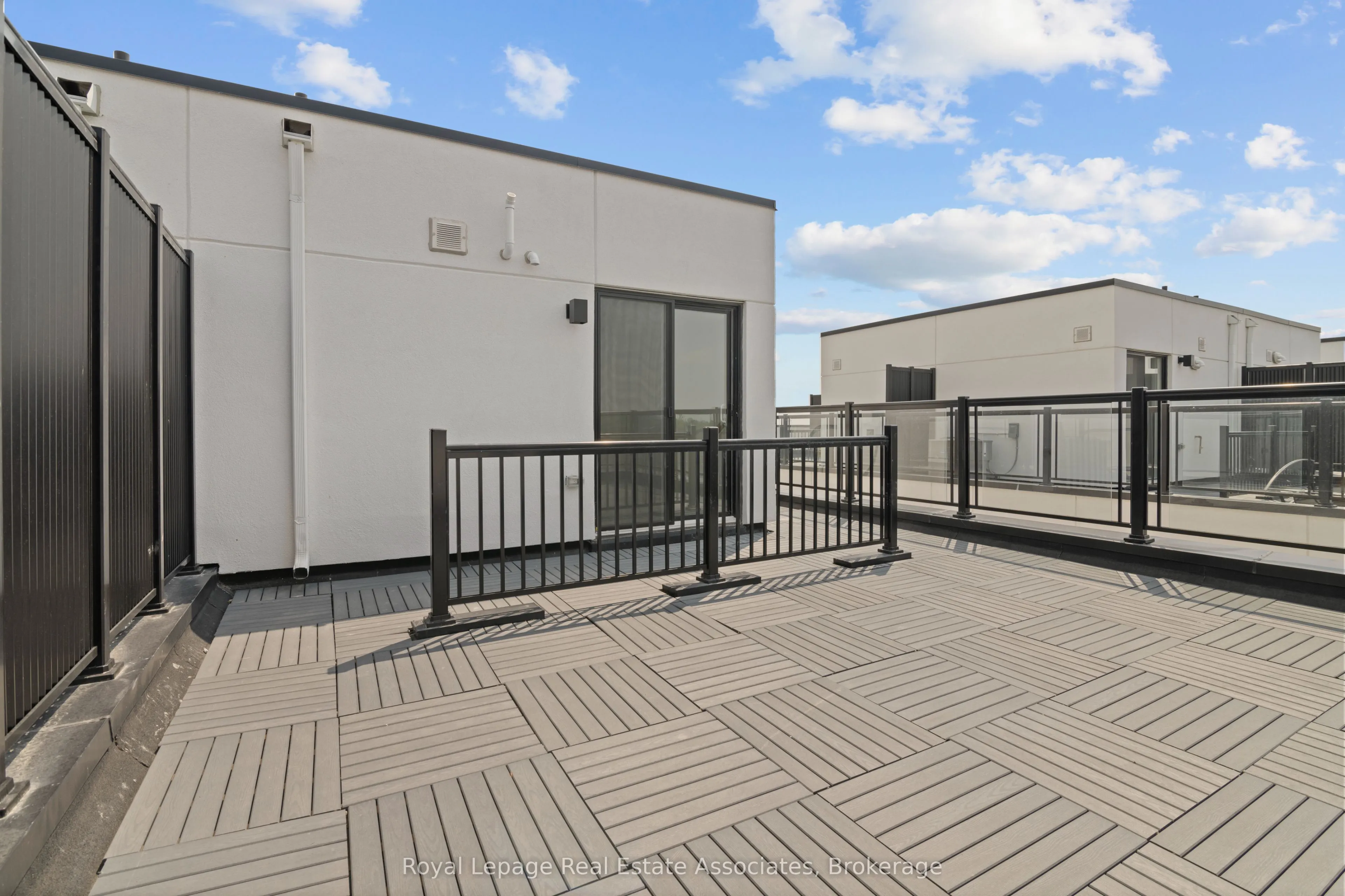 1695 Dersan Street, #120