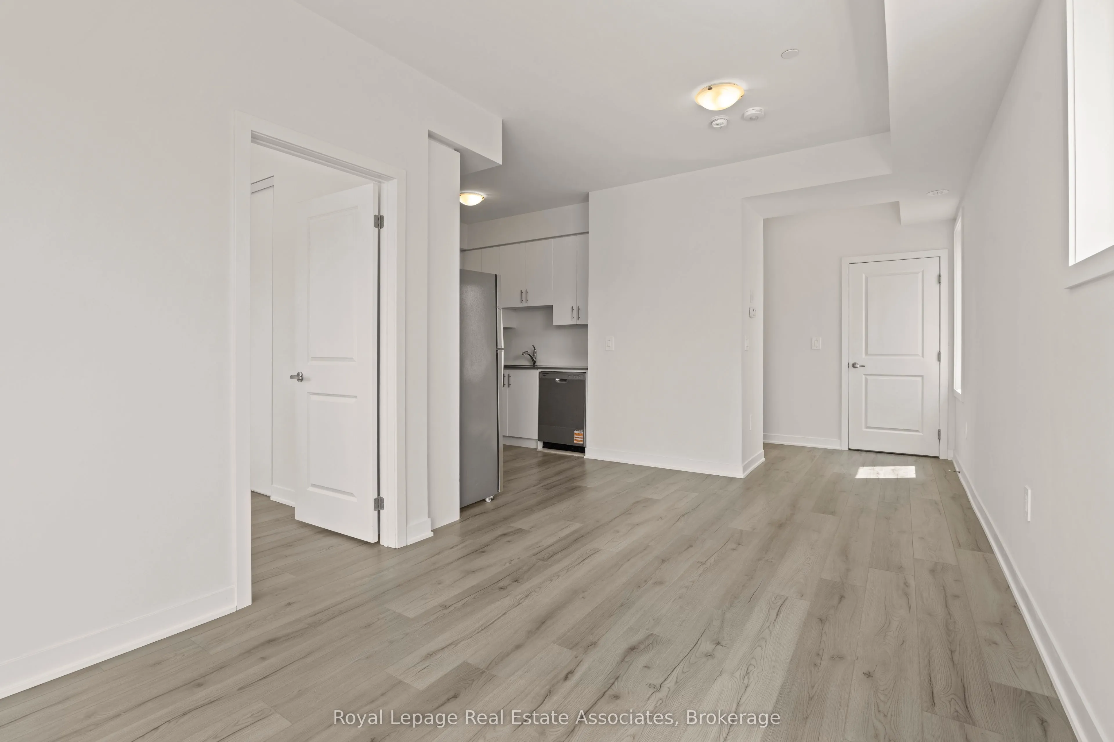 1695 Dersan Street, #120